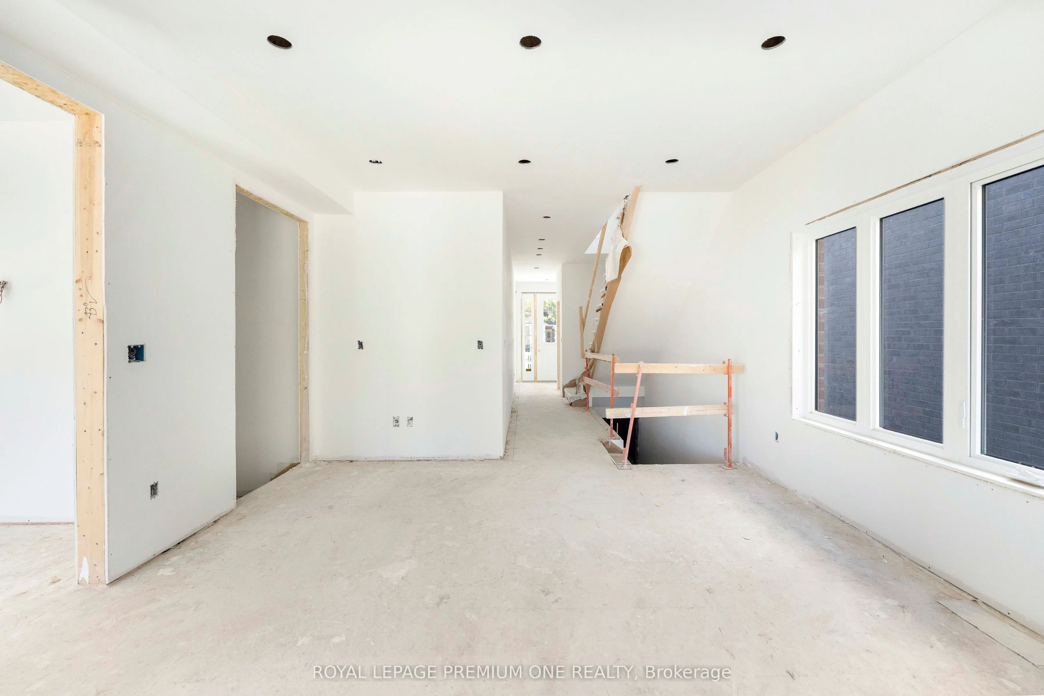8 Jack Kenny Court