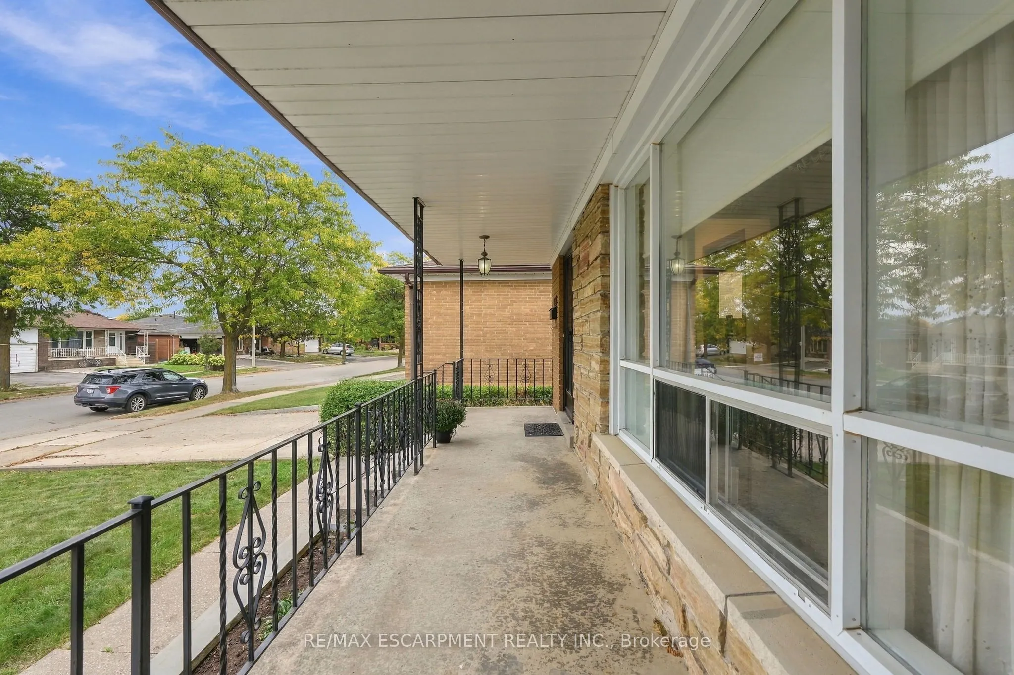 7566 Netherwood Road