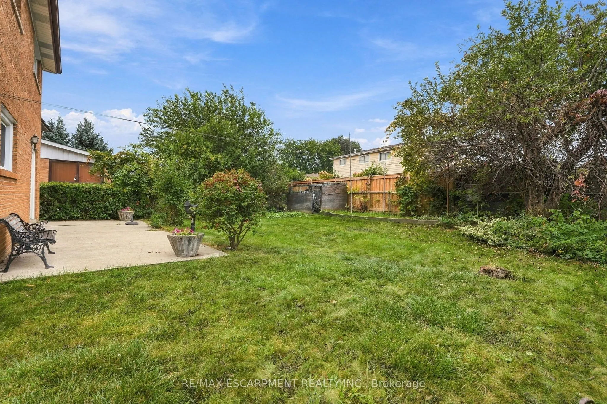 7566 Netherwood Road