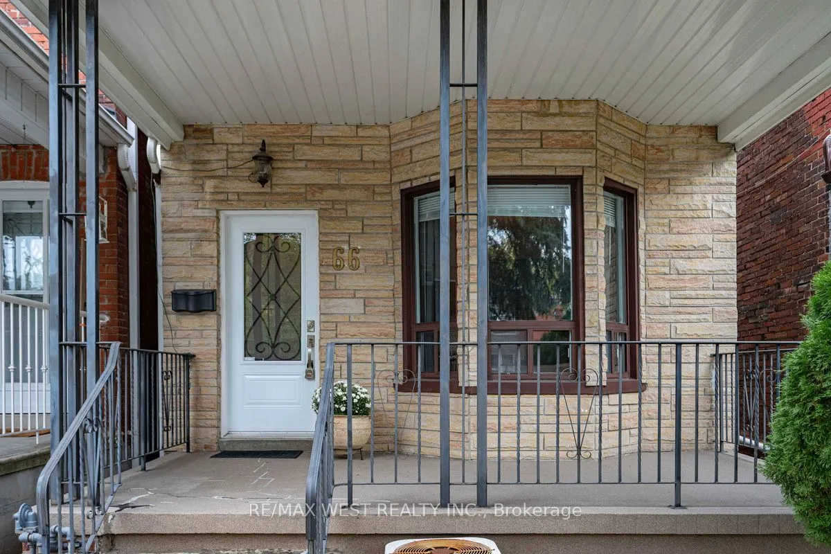66 Bristol Avenue