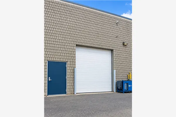 2155 Steeles Avenue E #37