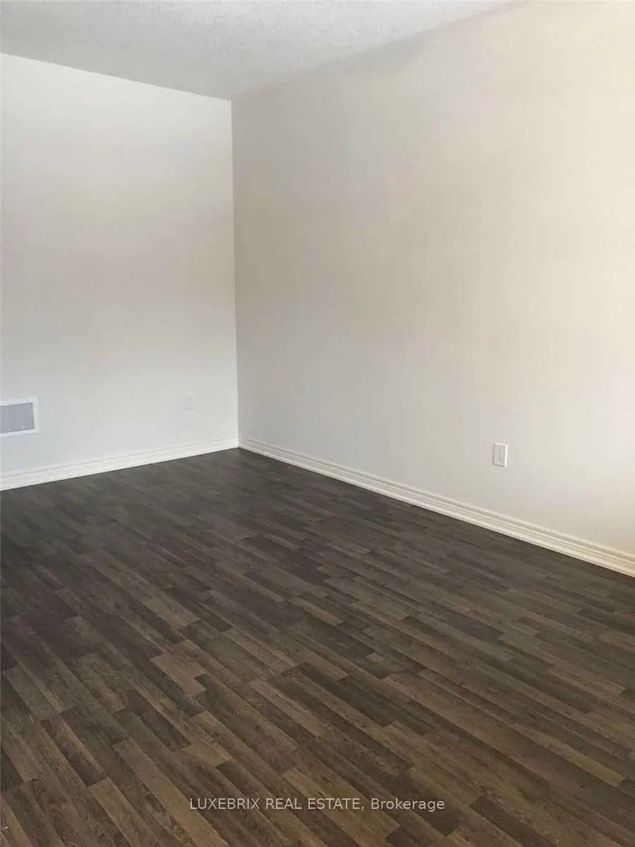 1464 Pratt Heights