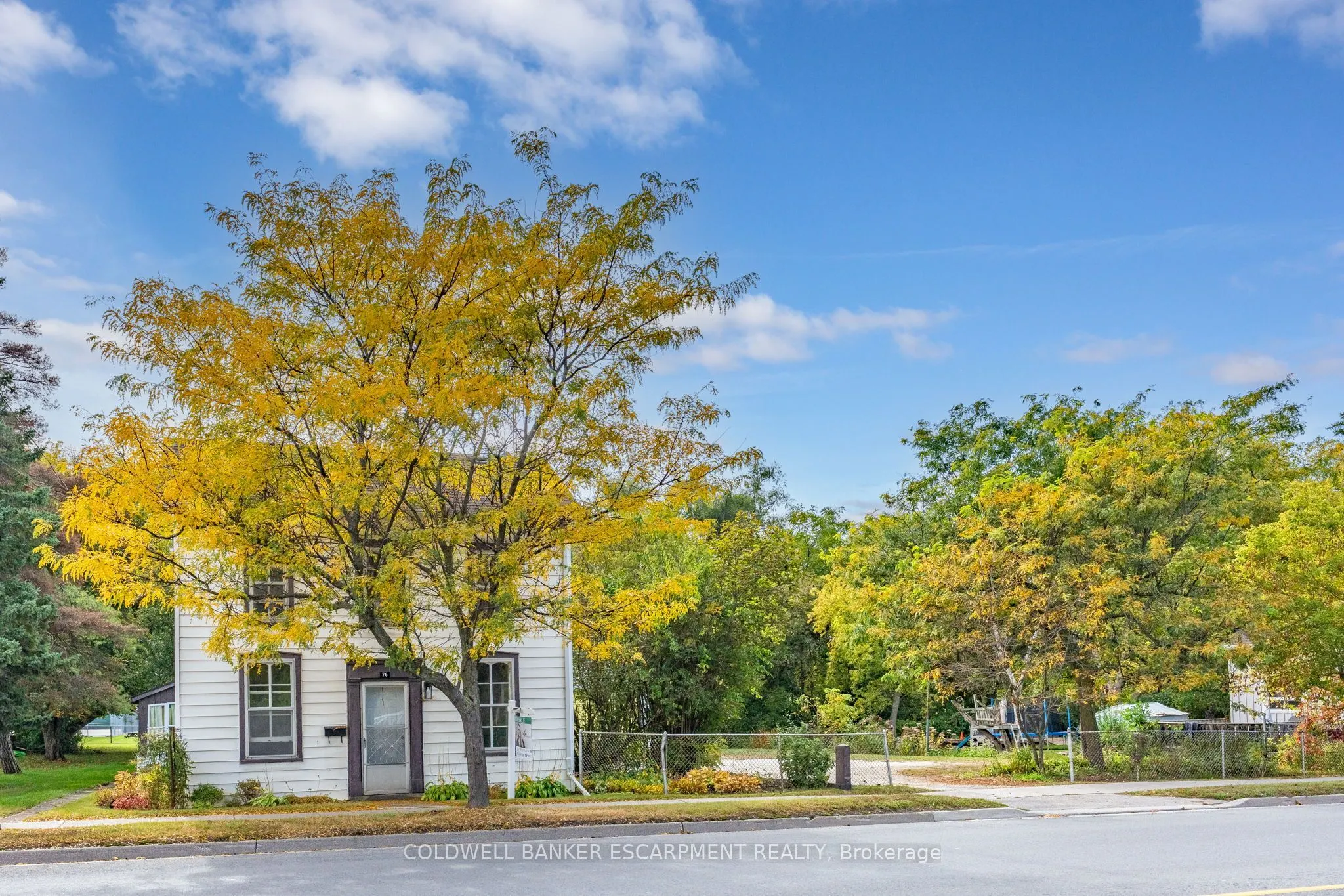 76 Main Street N