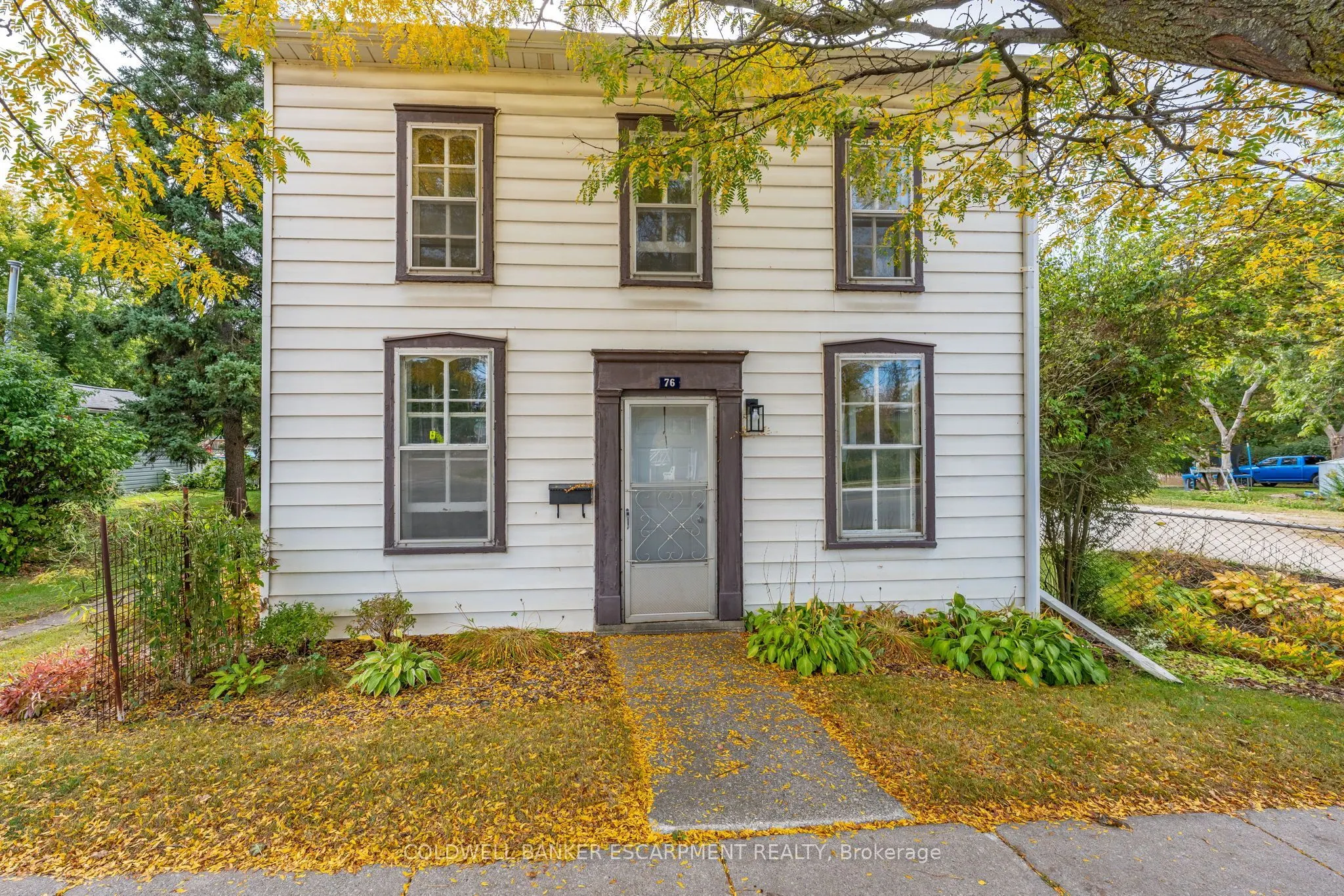 76 Main Street N
