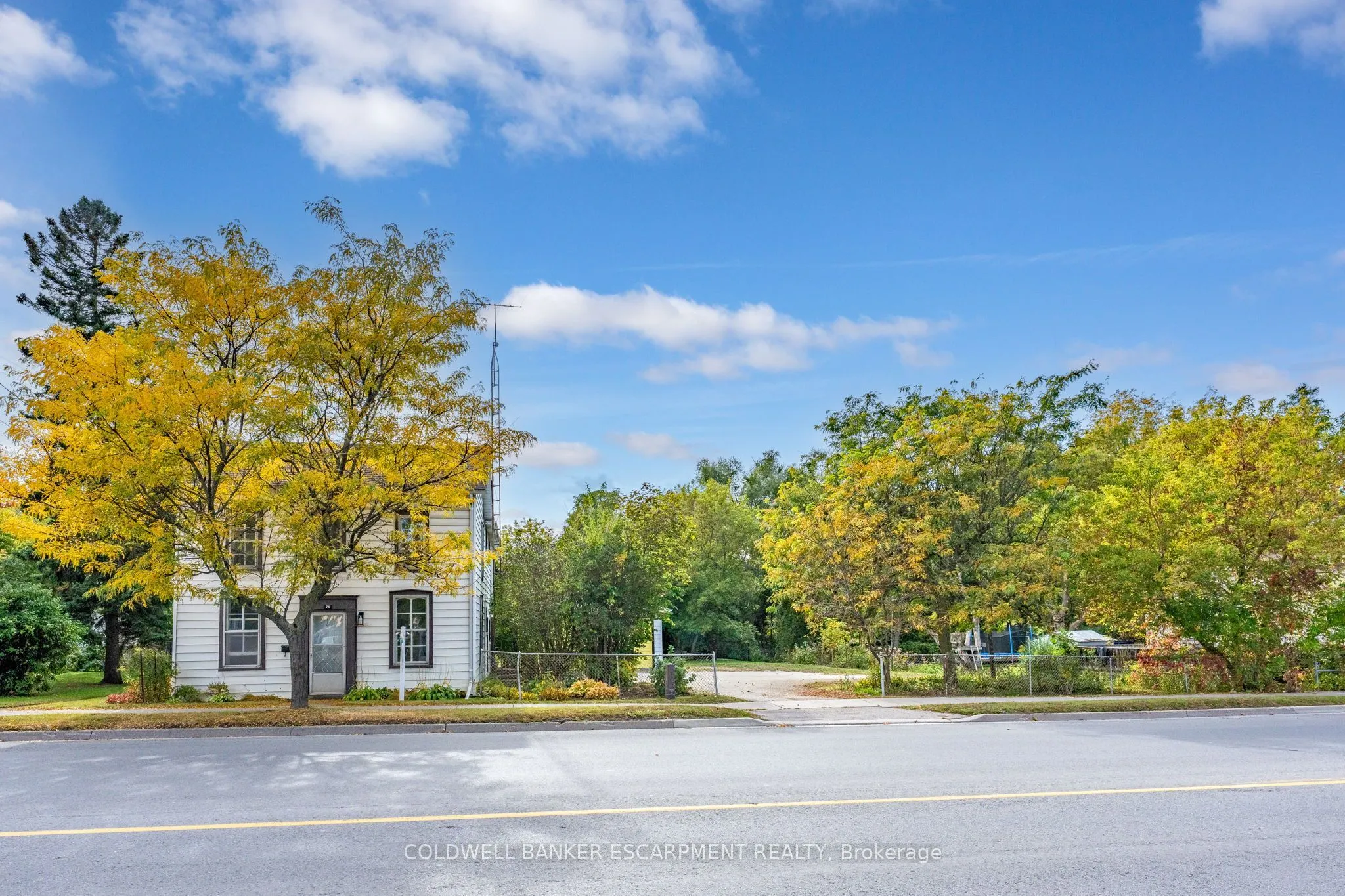 76 Main Street N