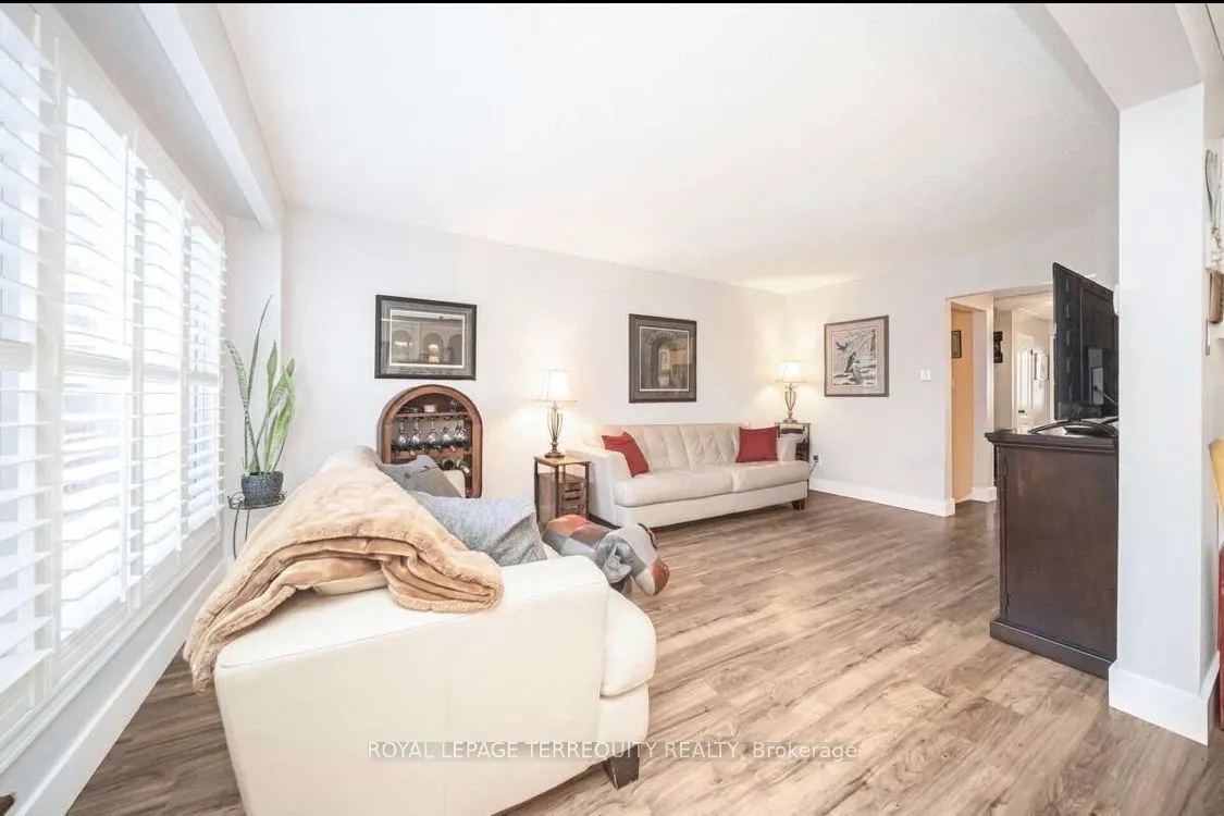 72 Carisbrooke Court #72
