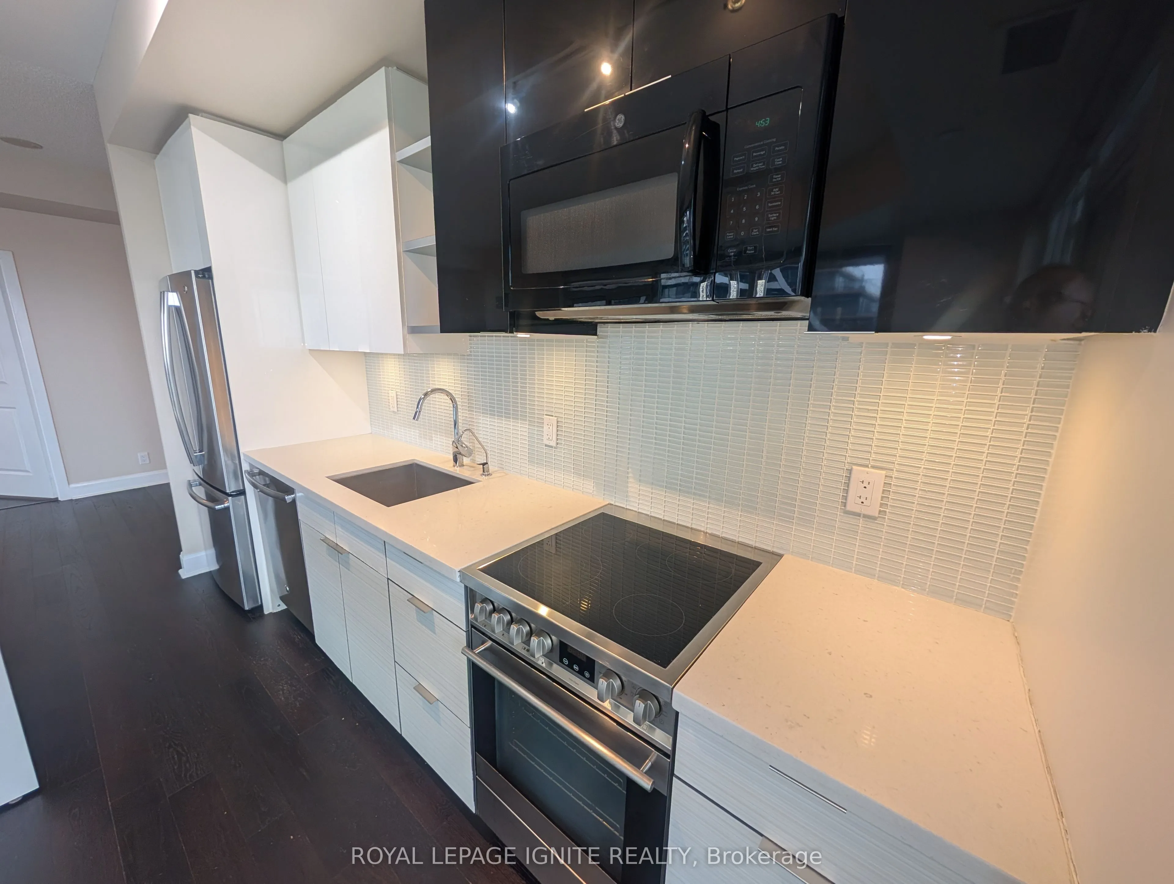 33 Shore Breeze Drive #710