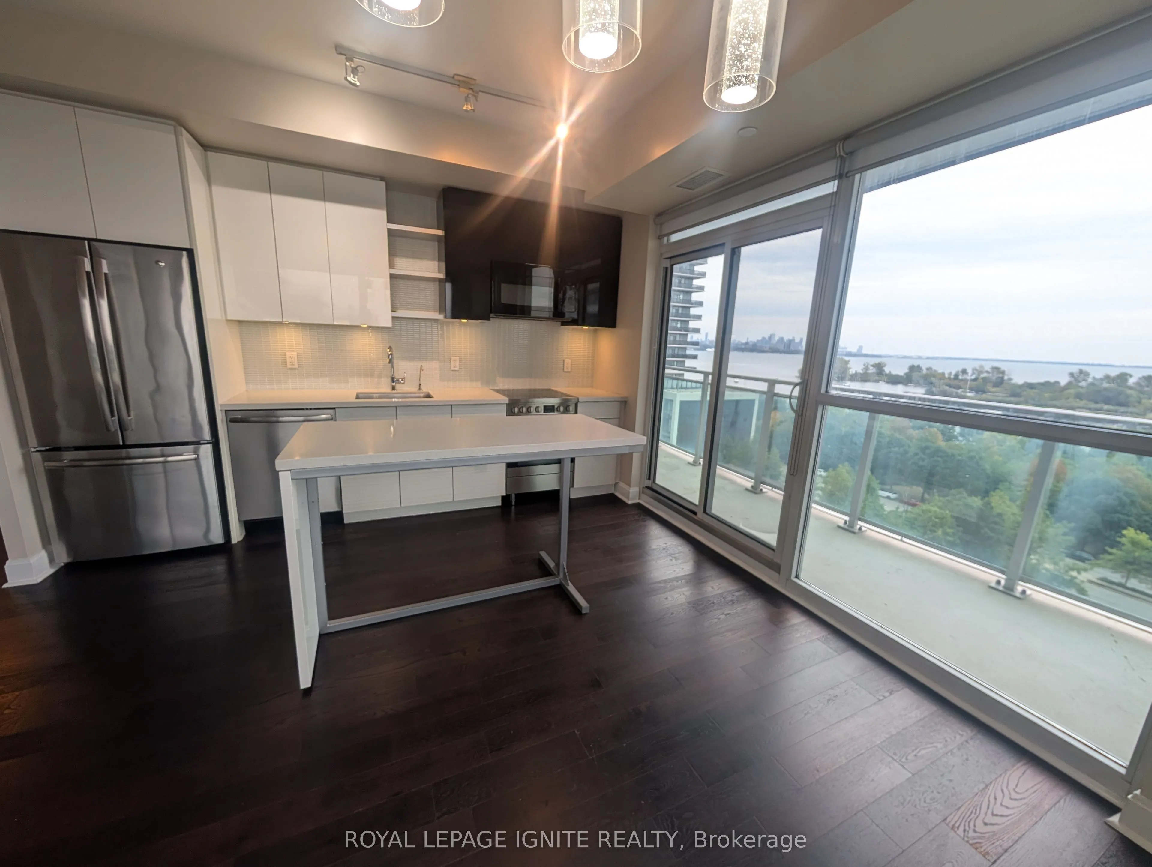 33 Shore Breeze Drive #710