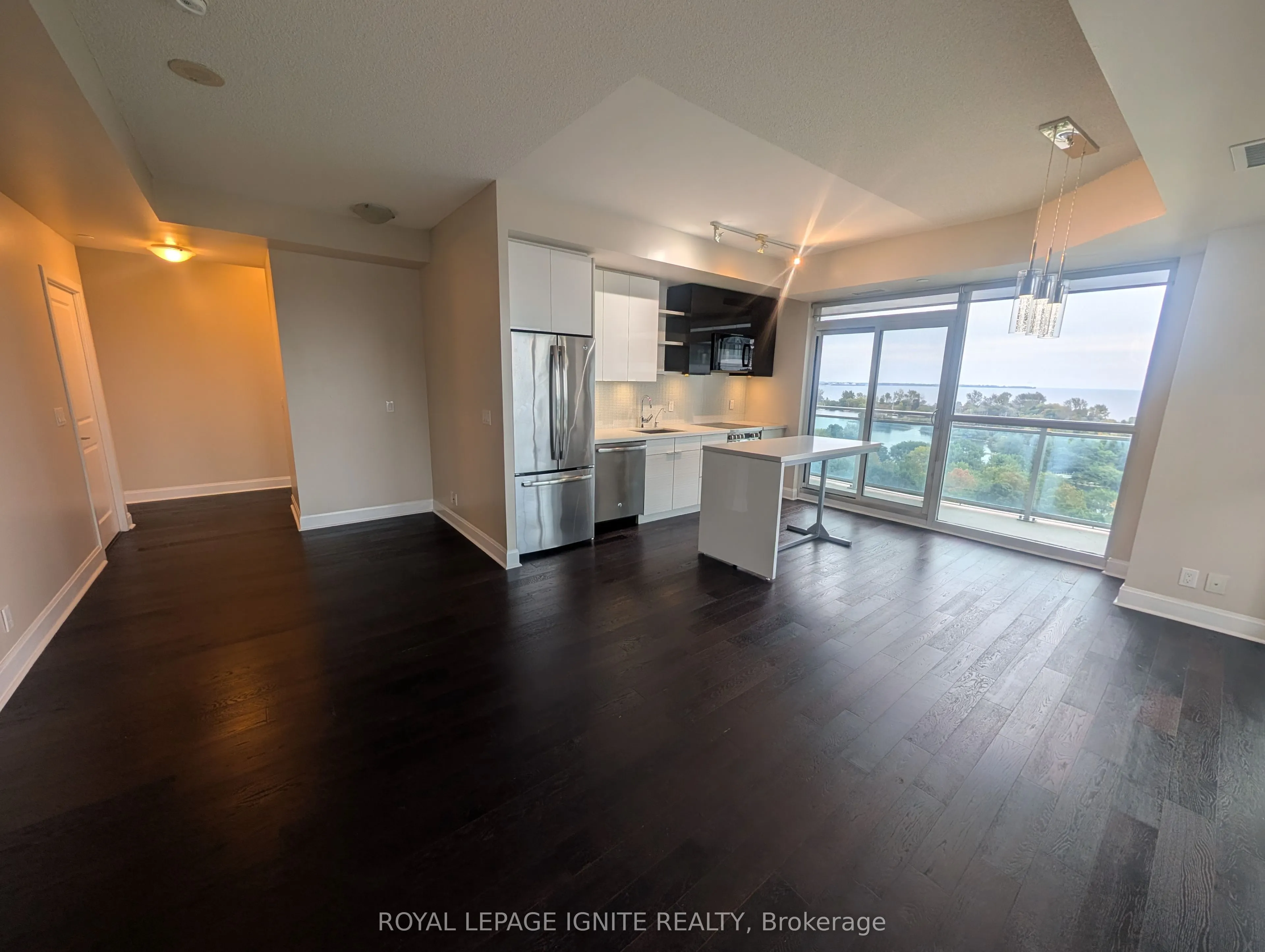 33 Shore Breeze Drive #710