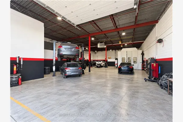 101 Glidden Road ##8