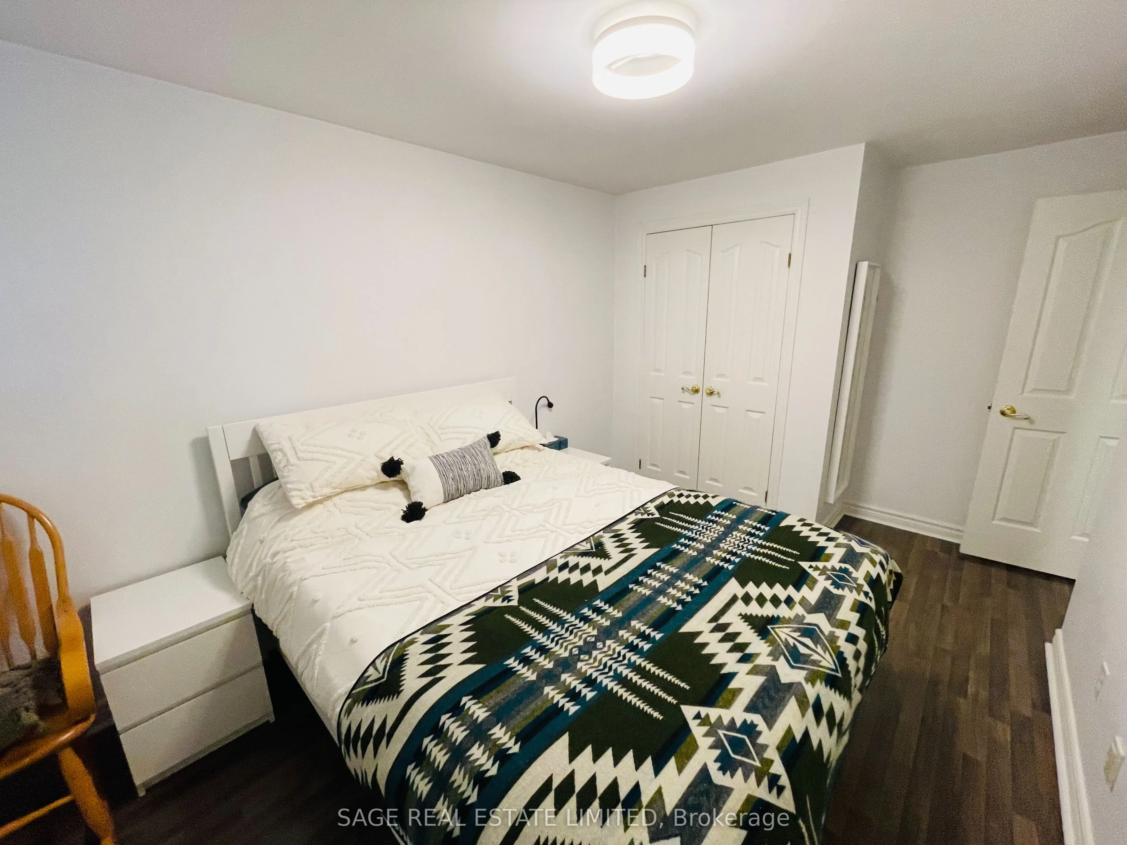 296 Runnymede Road #5