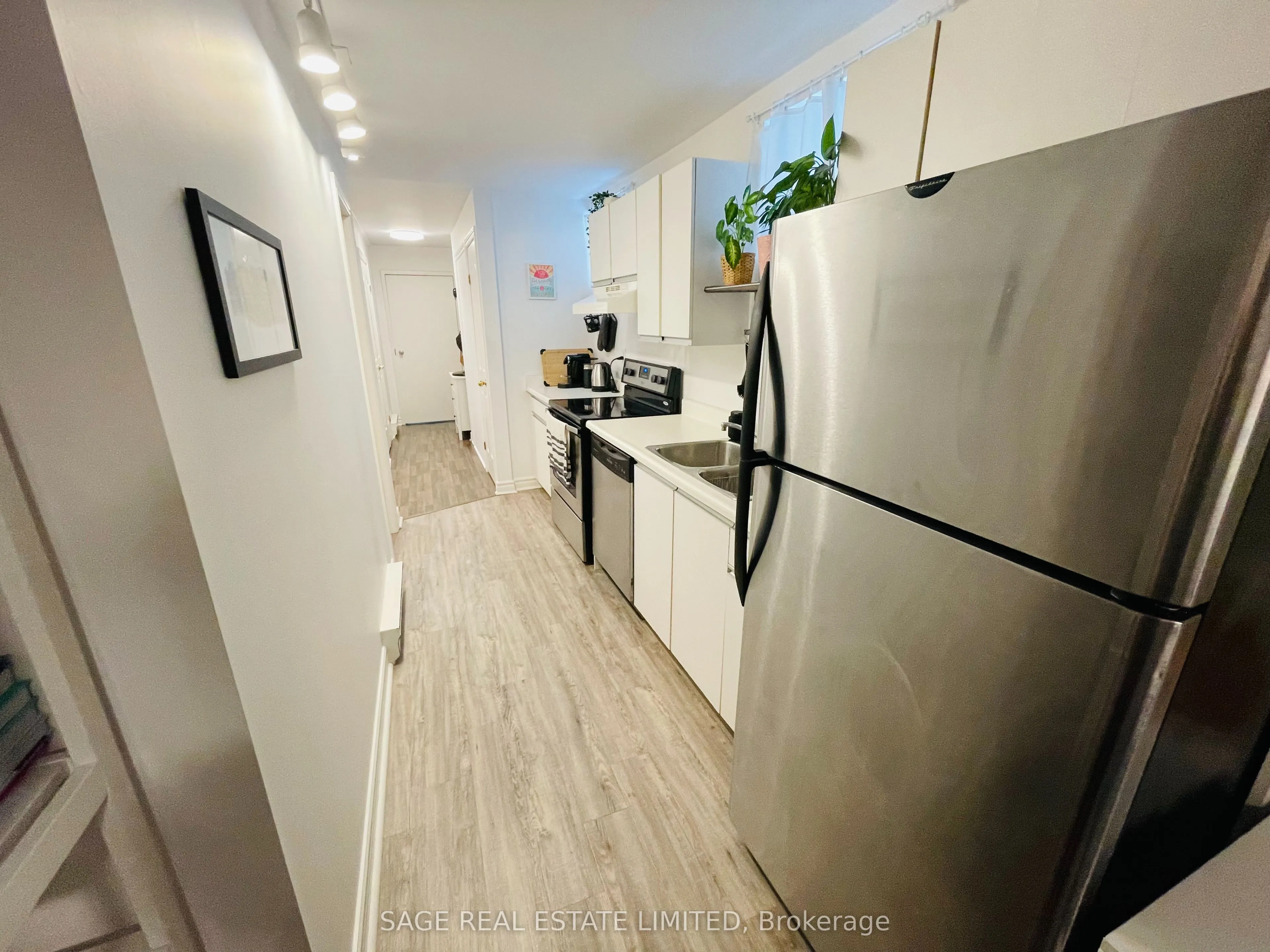 296 Runnymede Road #5
