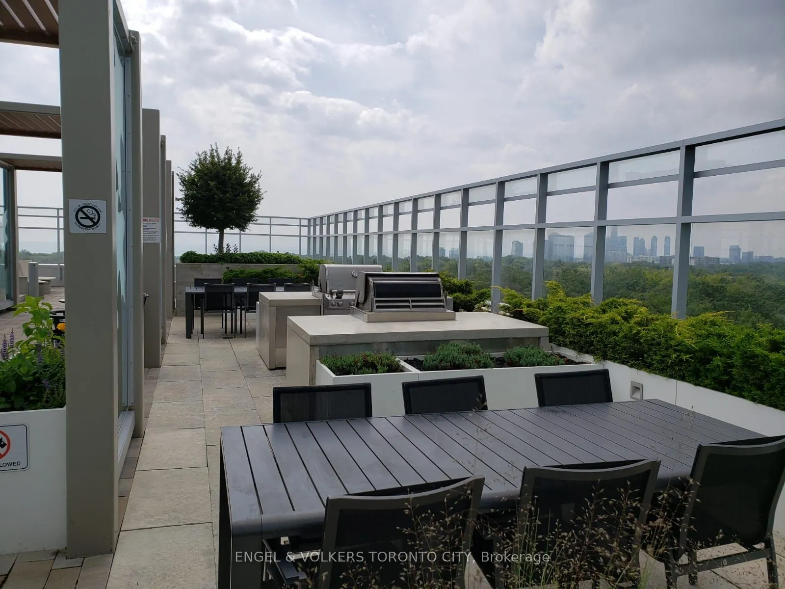 1830 Bloor Street W #330