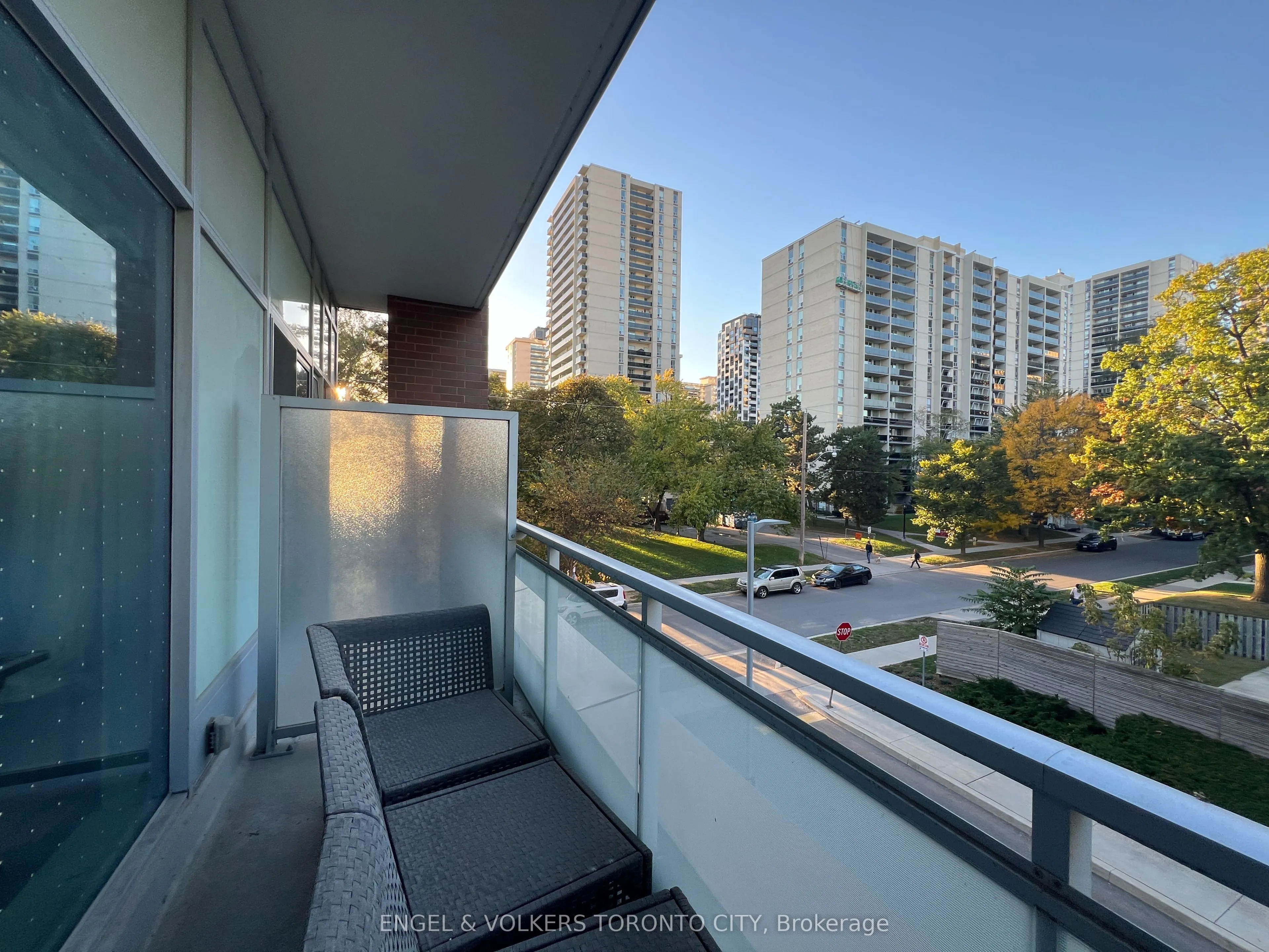 1830 Bloor Street W #330