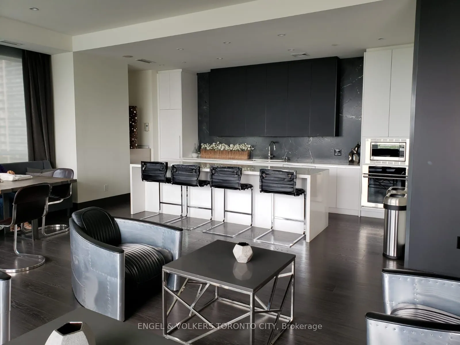 1830 Bloor Street W #330