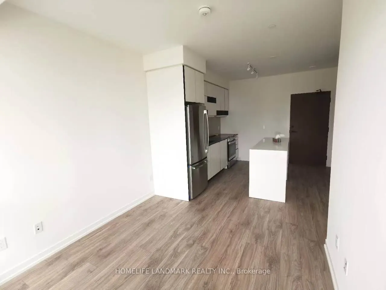 4065 Confederation Parkway #505