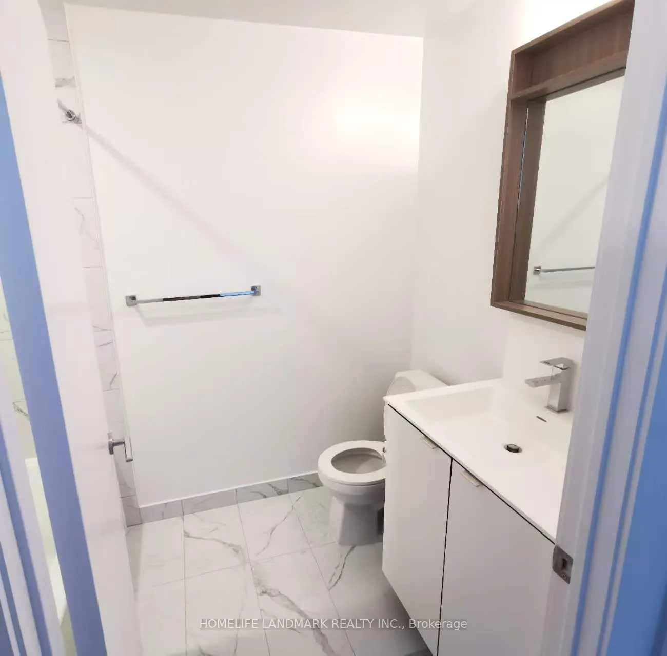 4065 Confederation Parkway #505