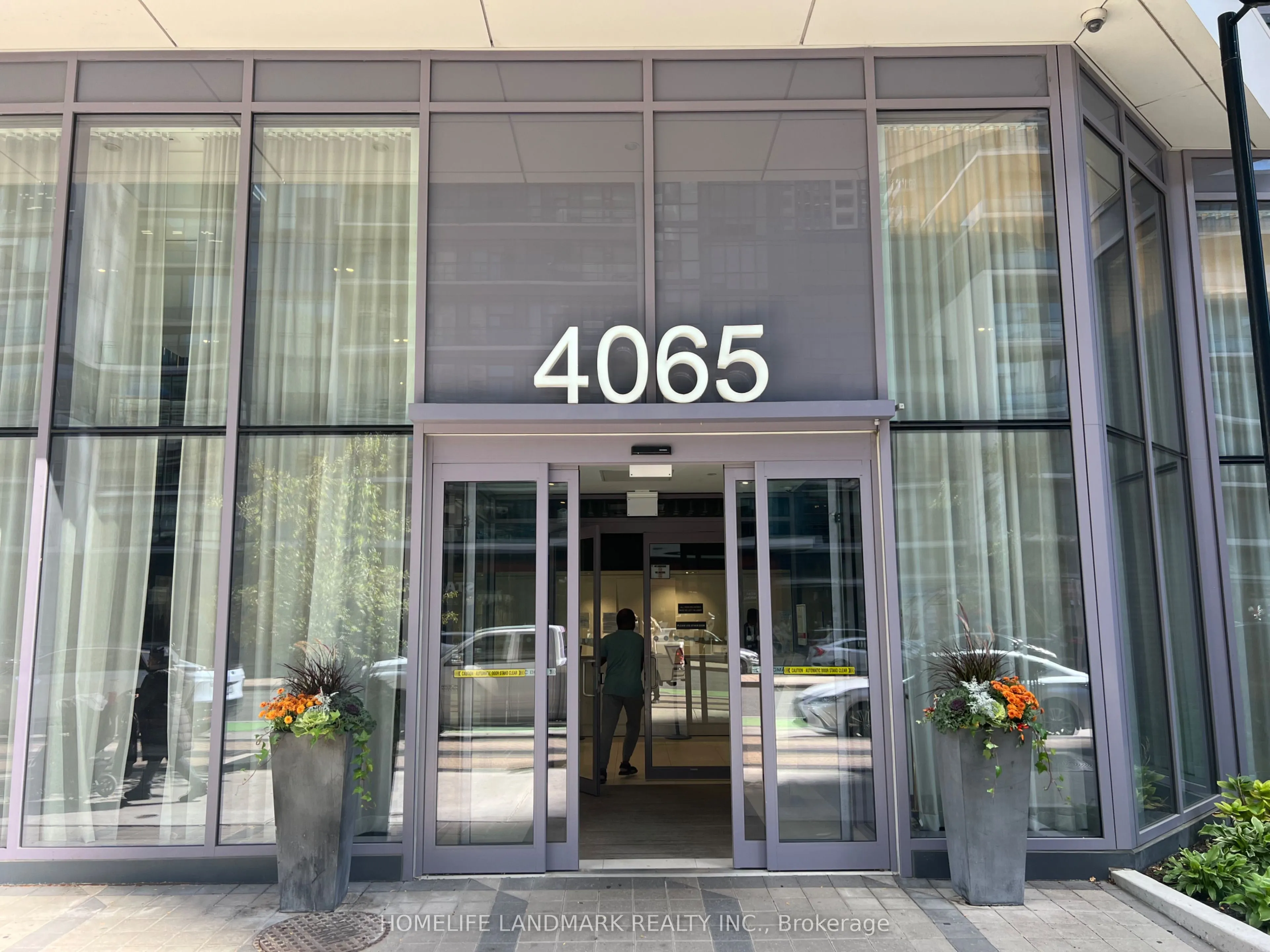 4065 Confederation Parkway #505