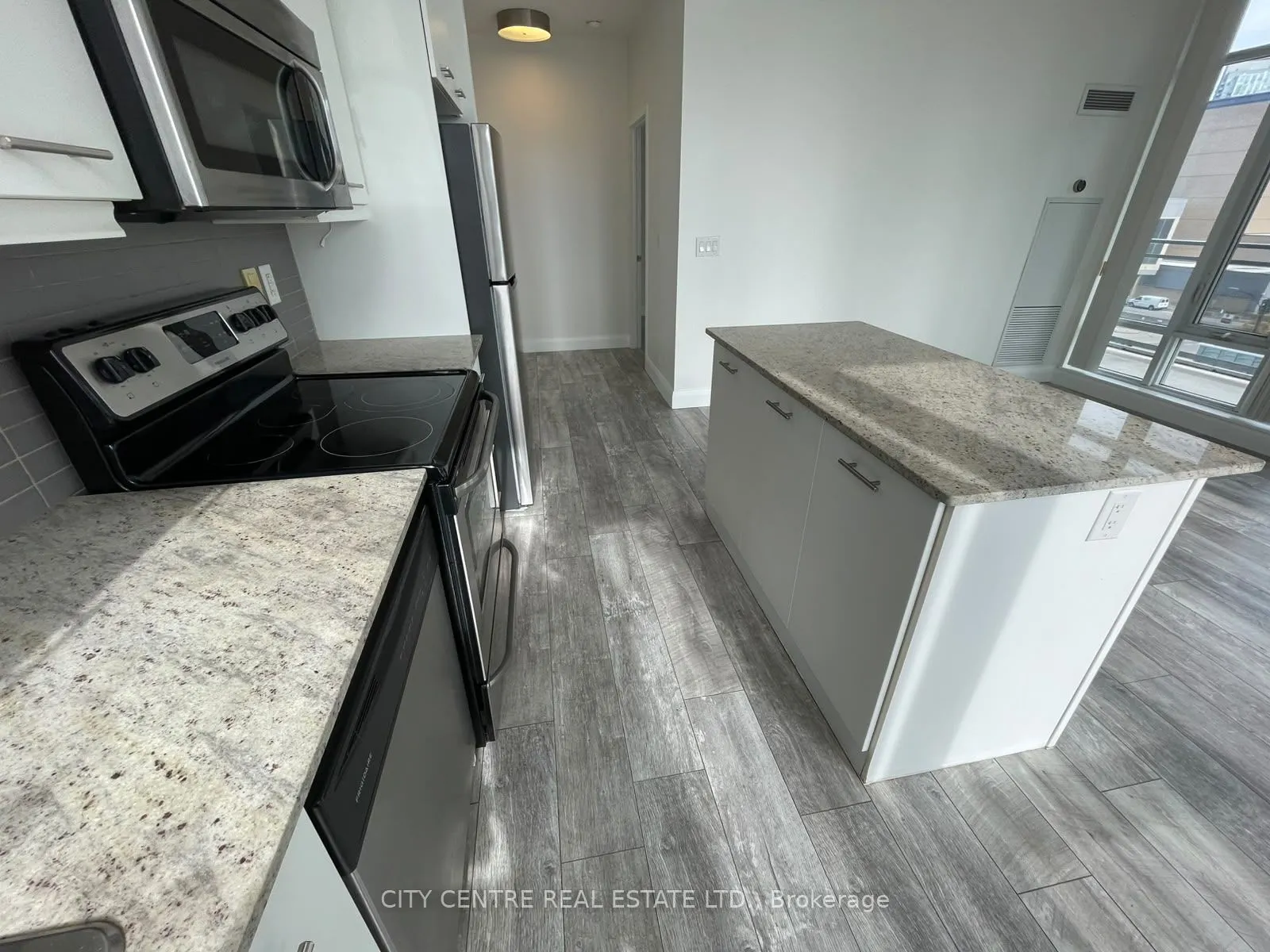 365 Prince Of Wales Drive #505