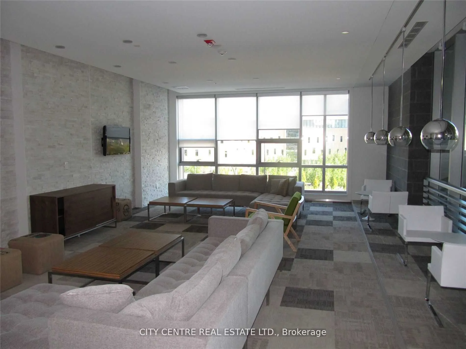 365 Prince Of Wales Drive #505