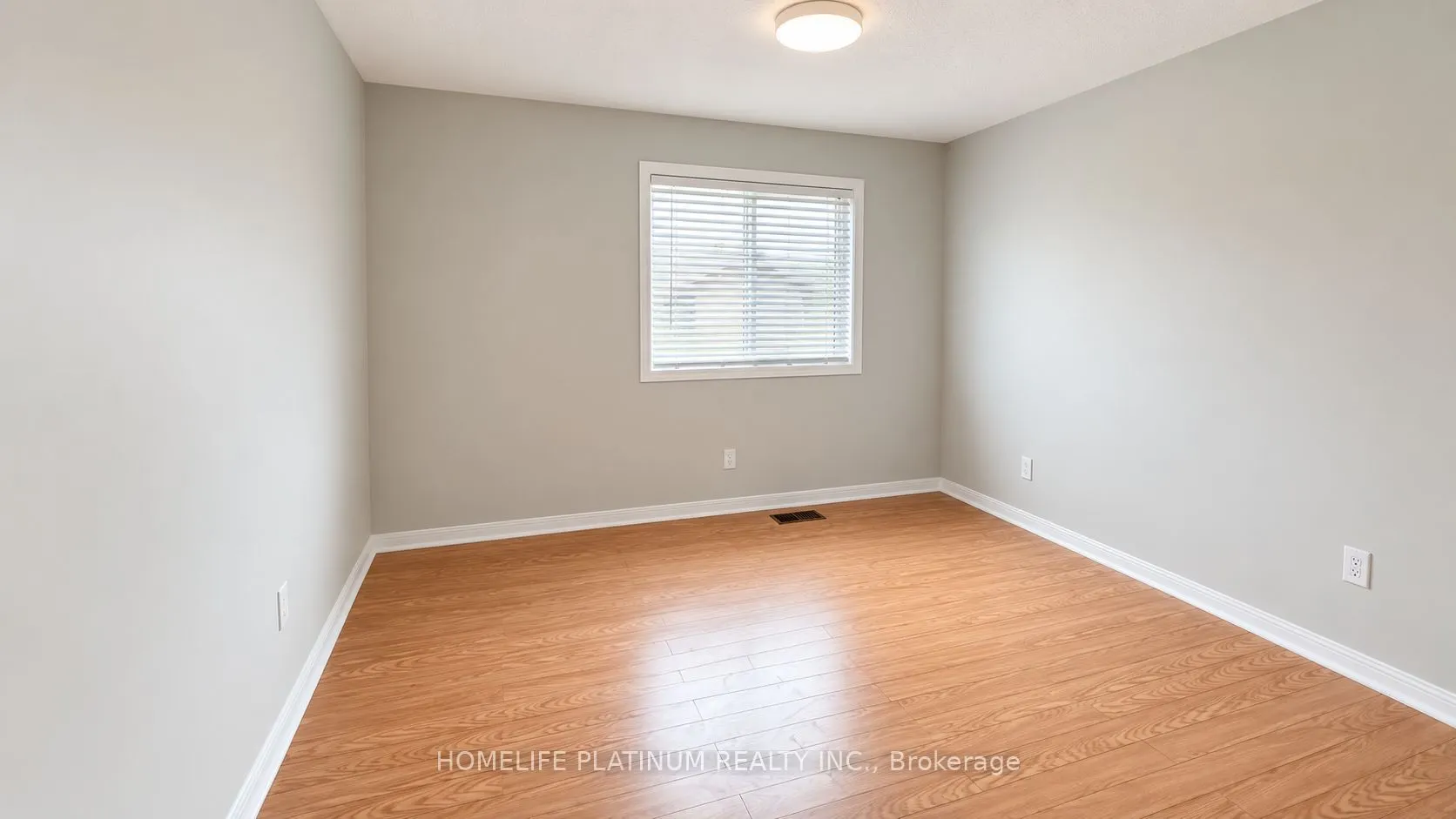 71 Sugarhill Drive N
