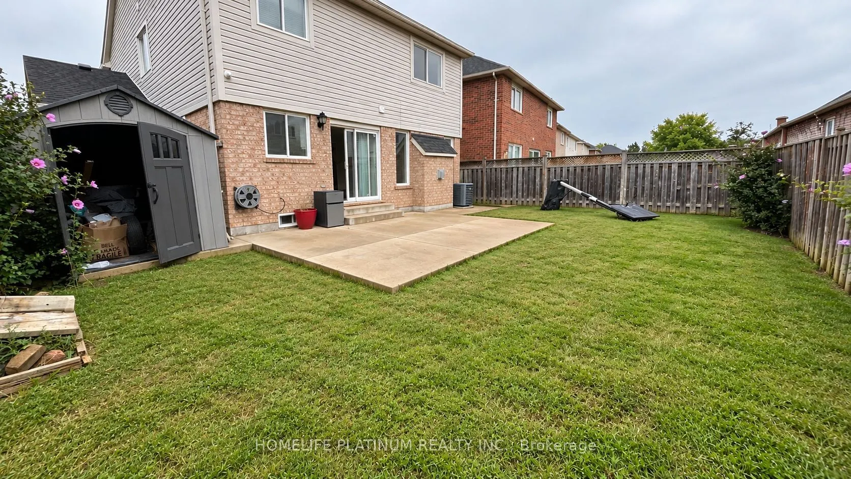 71 Sugarhill Drive N