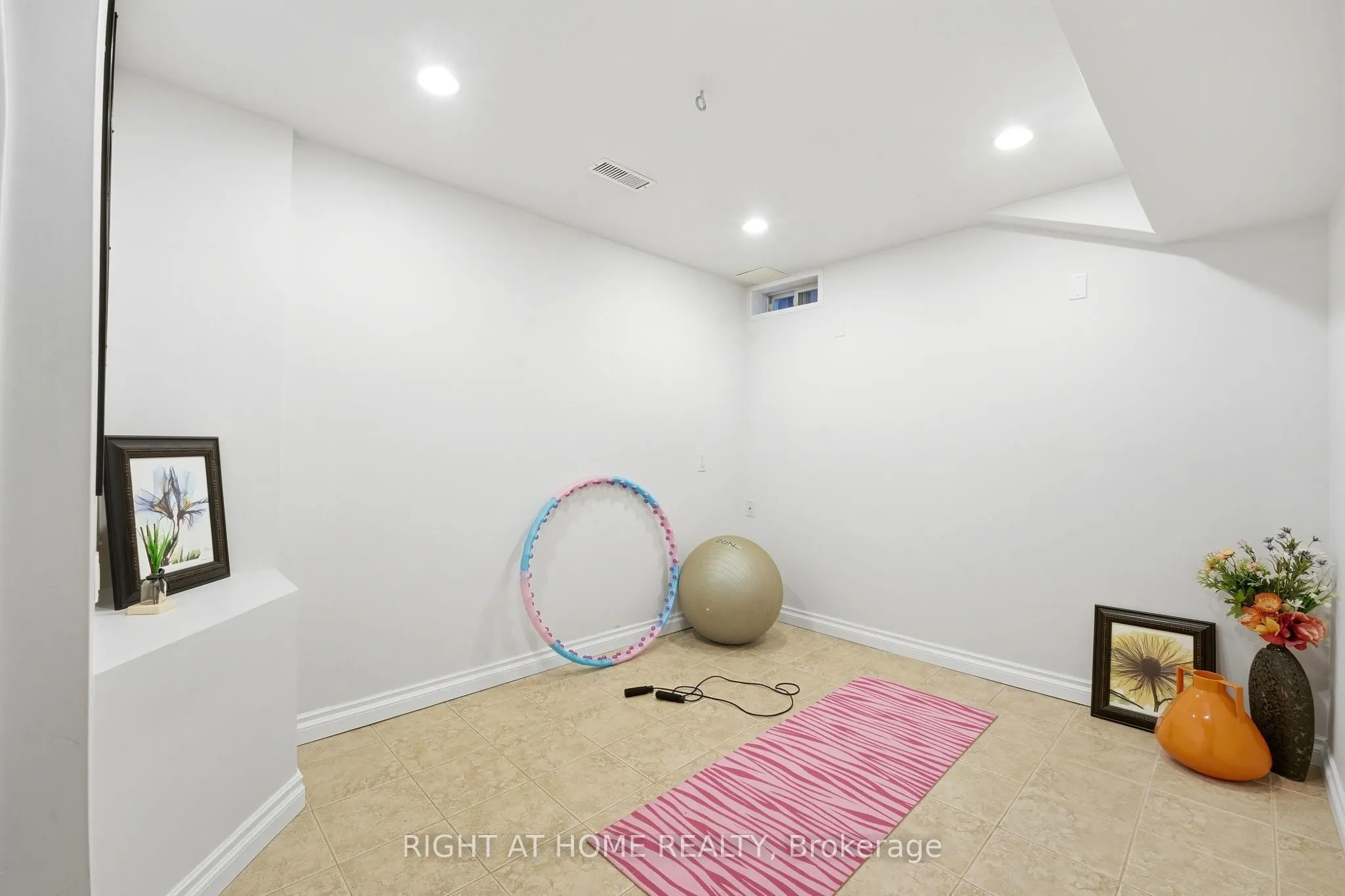 23 WEST DEANE PARK Drive #2