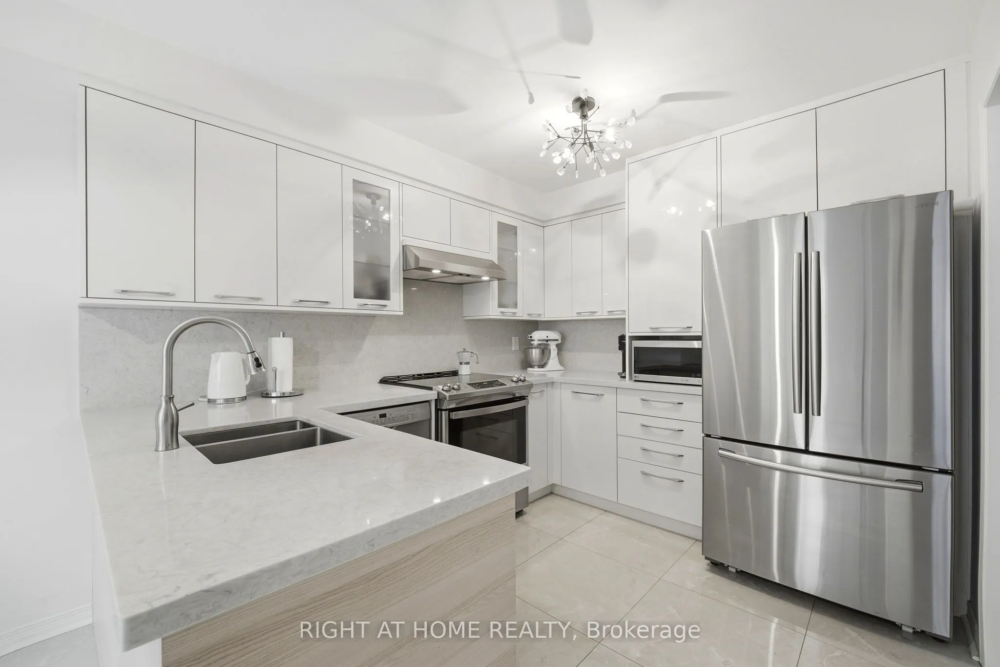 23 WEST DEANE PARK Drive #2