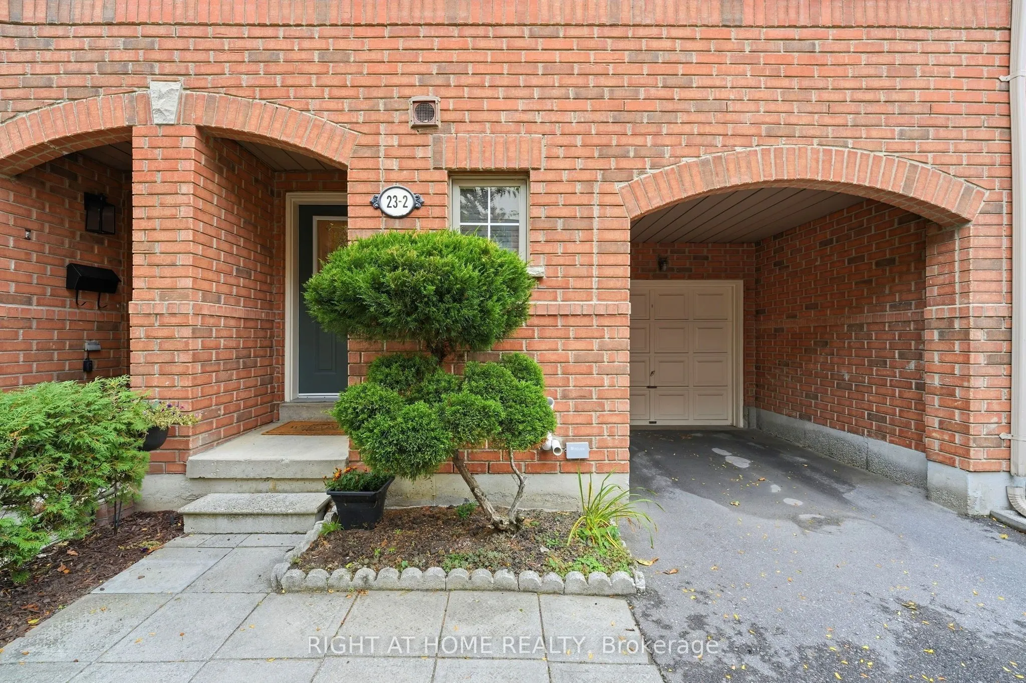 23 WEST DEANE PARK Drive #2