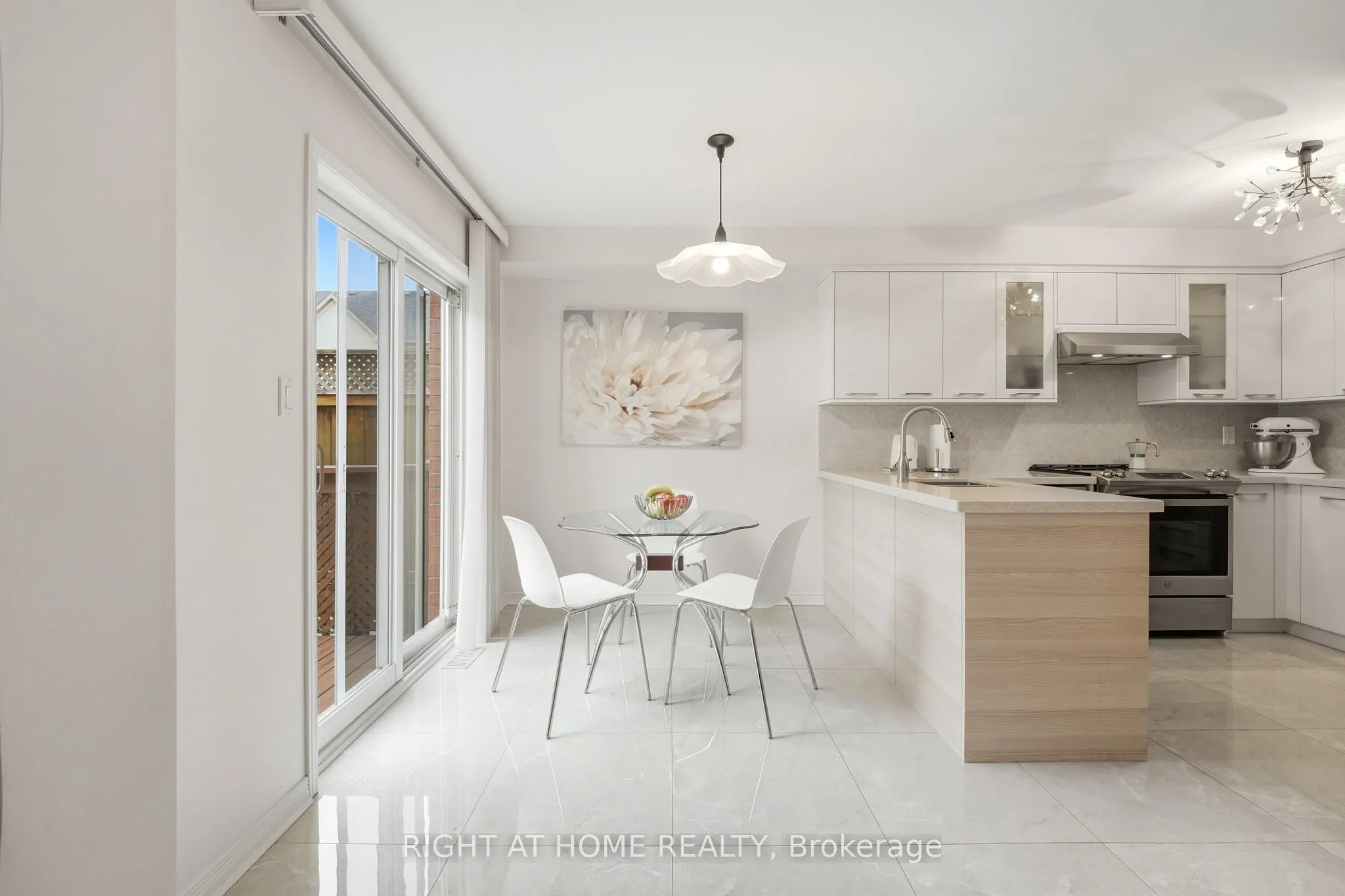 23 WEST DEANE PARK Drive #2