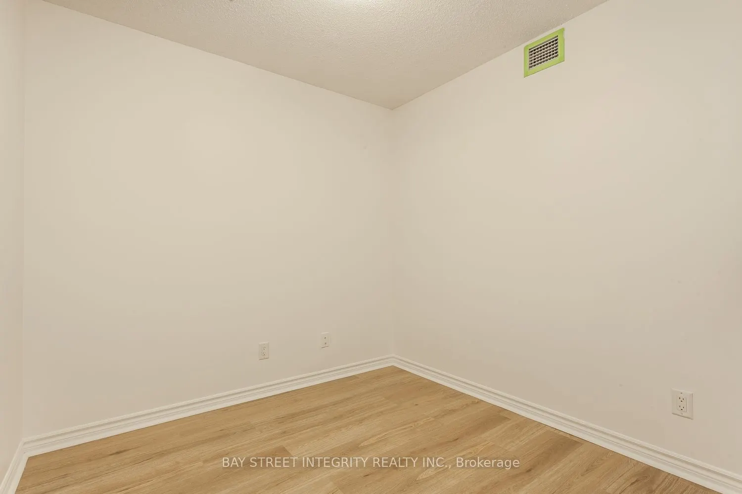 3888 Duke Of York Boulevard #2328