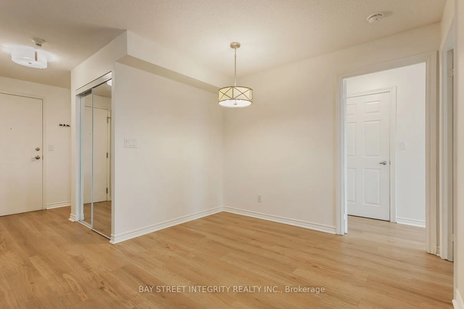 3888 Duke Of York Boulevard #2328