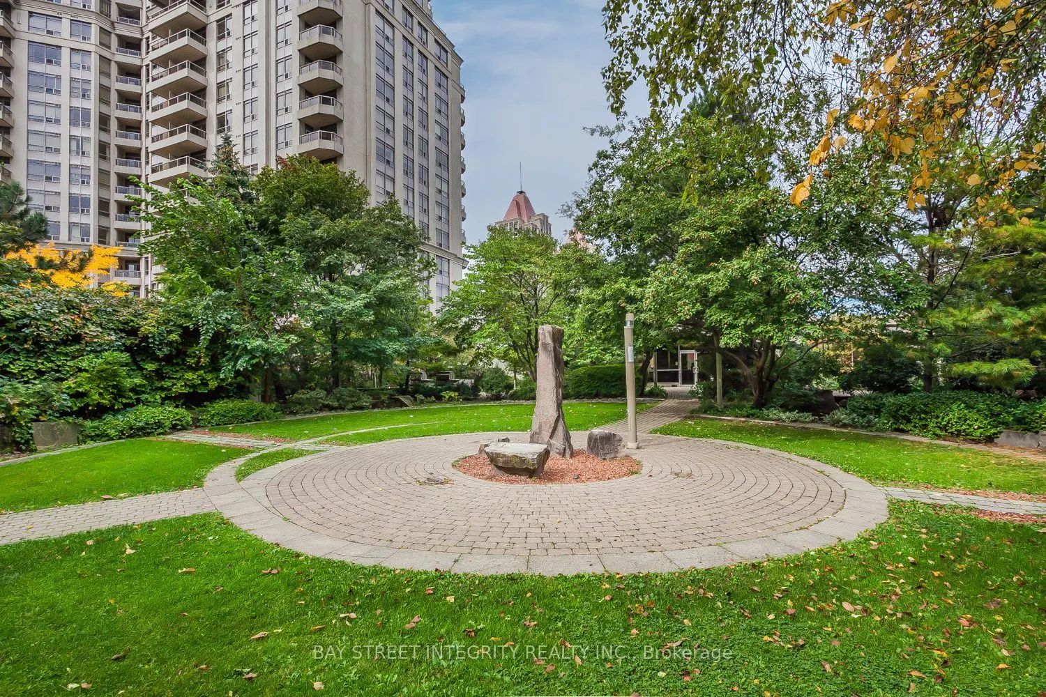 3888 Duke Of York Boulevard #2328