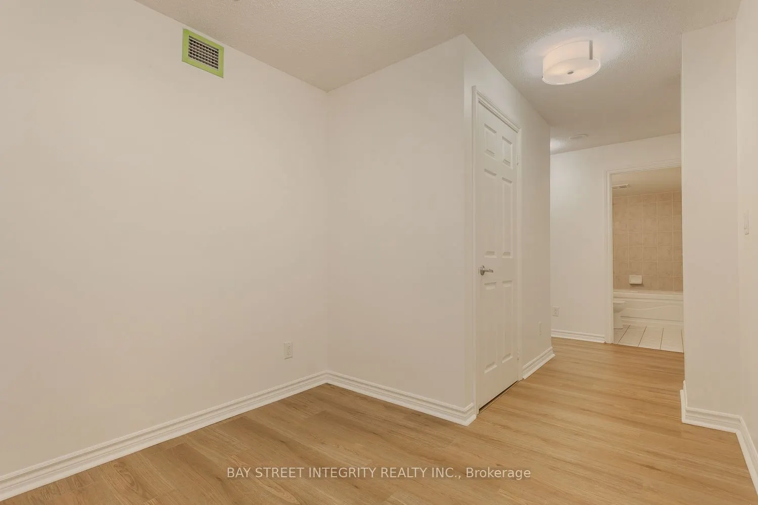 3888 Duke Of York Boulevard #2328