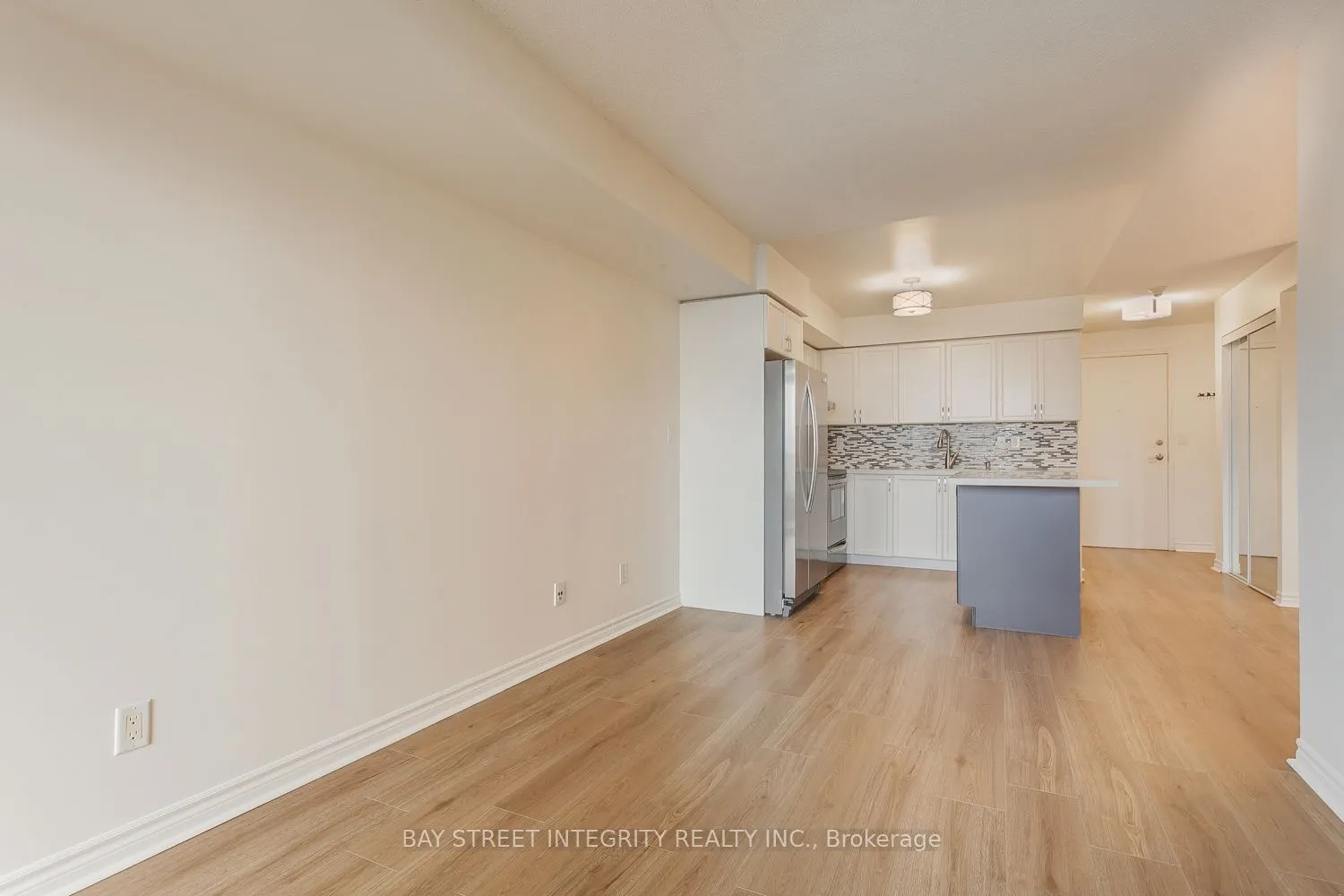 3888 Duke Of York Boulevard #2328