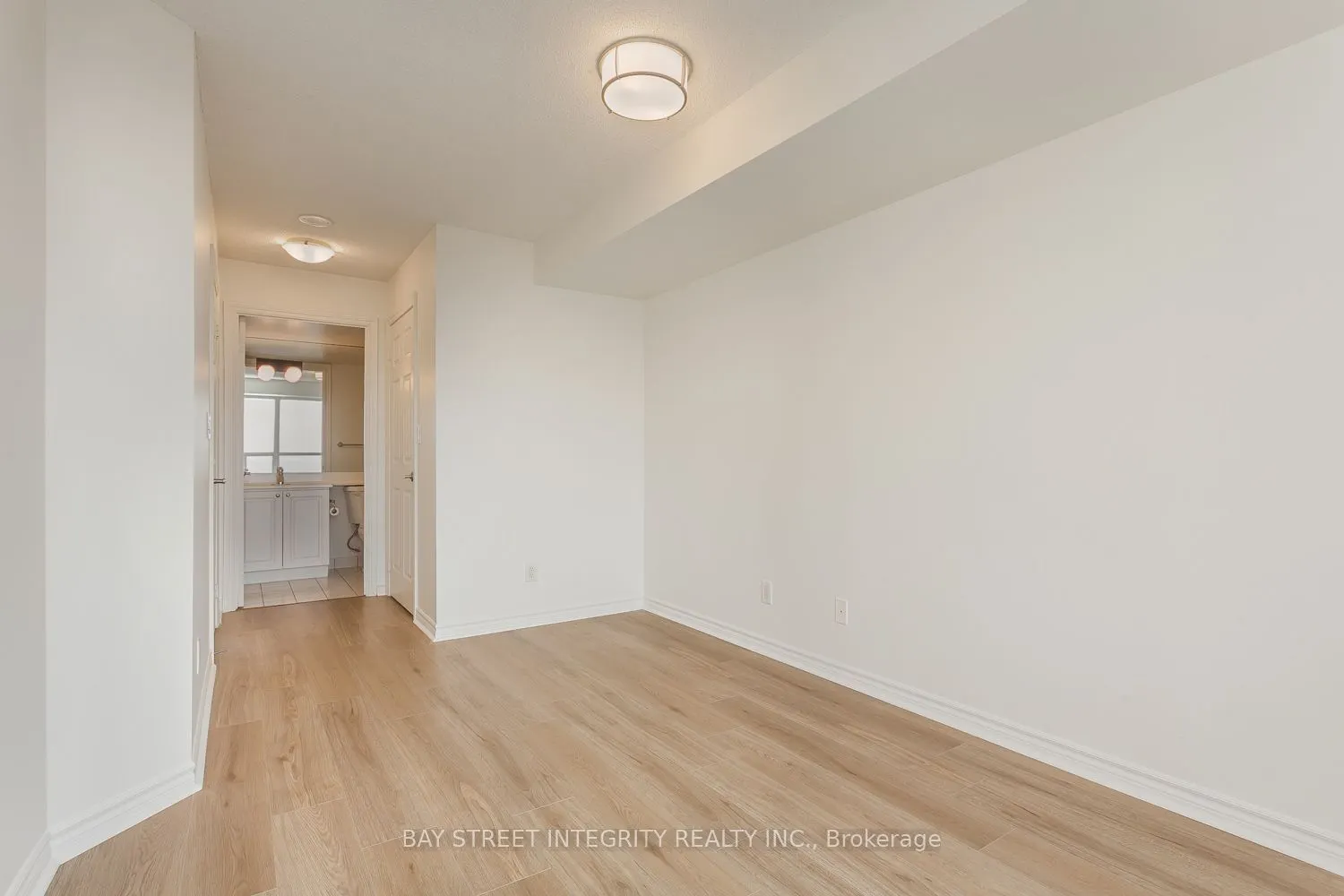 3888 Duke Of York Boulevard #2328