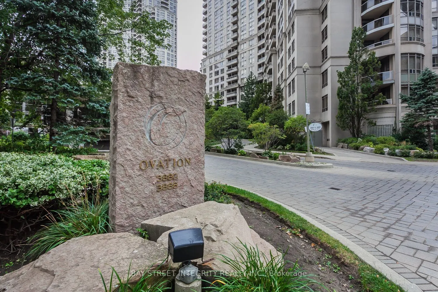 3888 Duke Of York Boulevard #2328