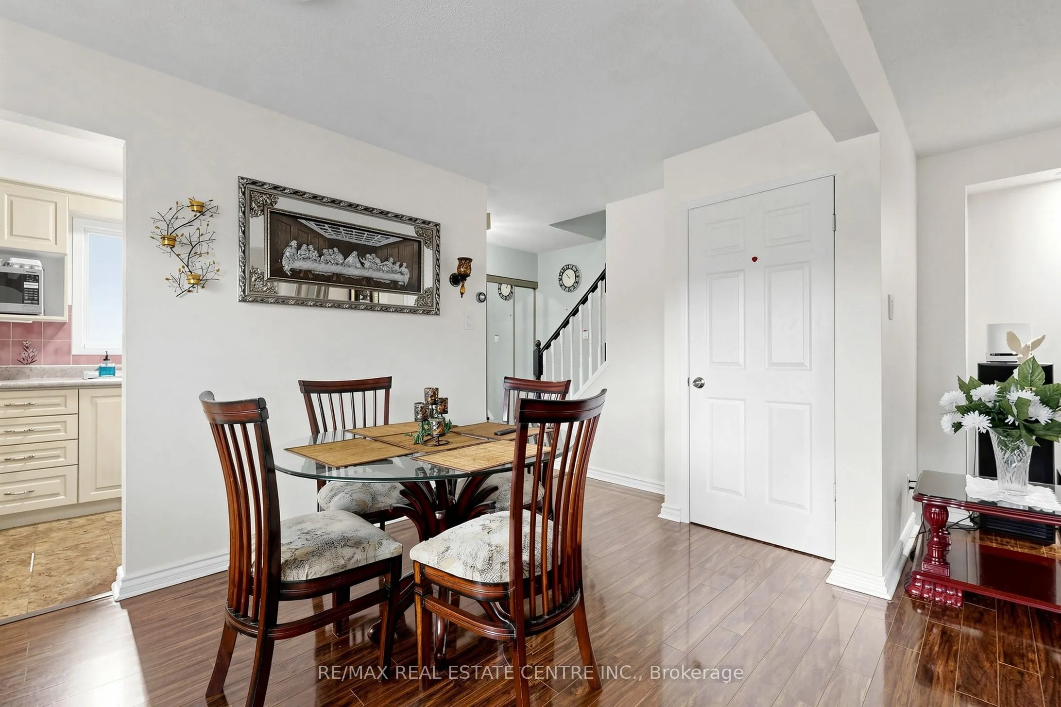 1 Hawkins Court
