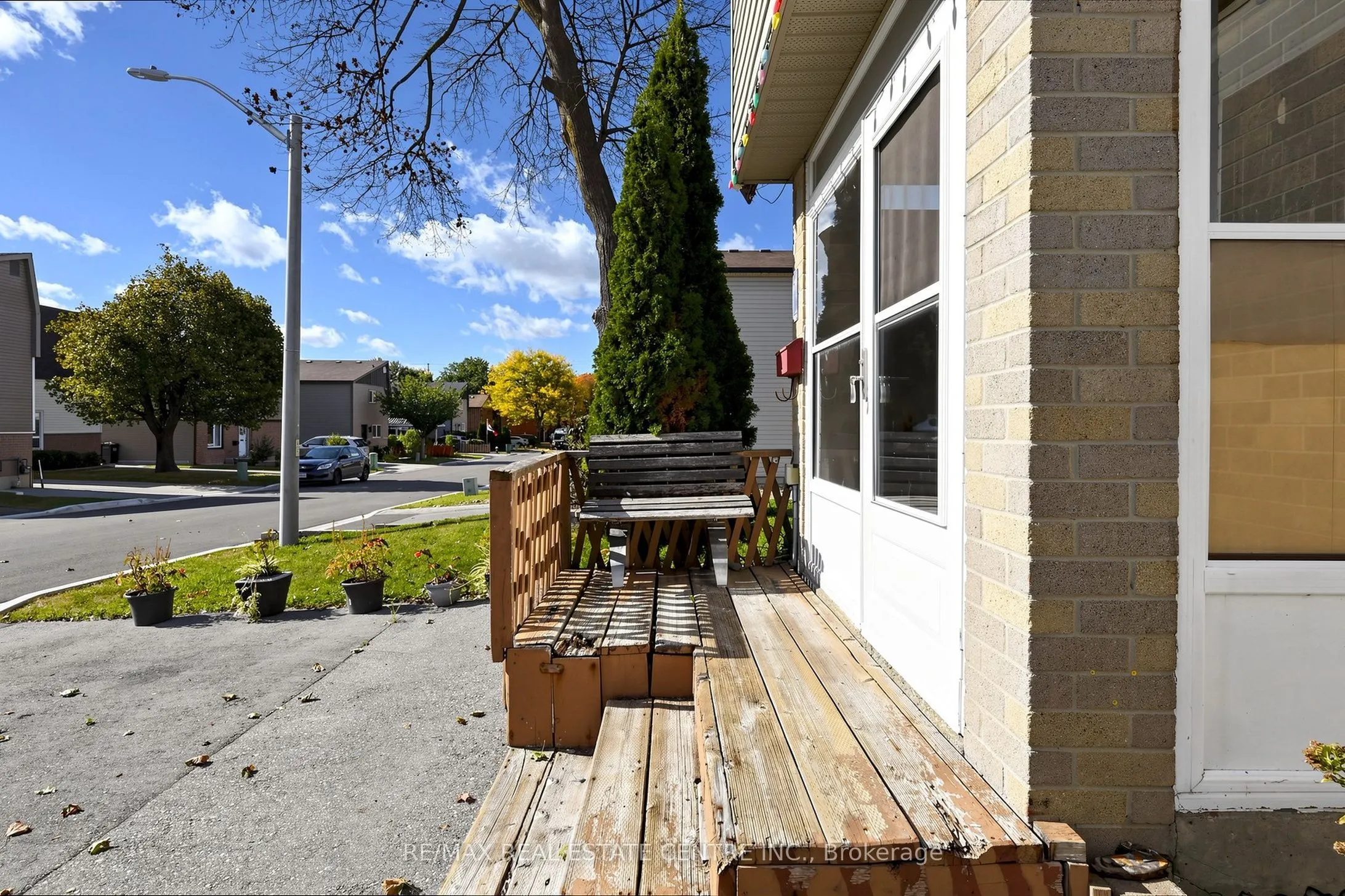 1 Hawkins Court