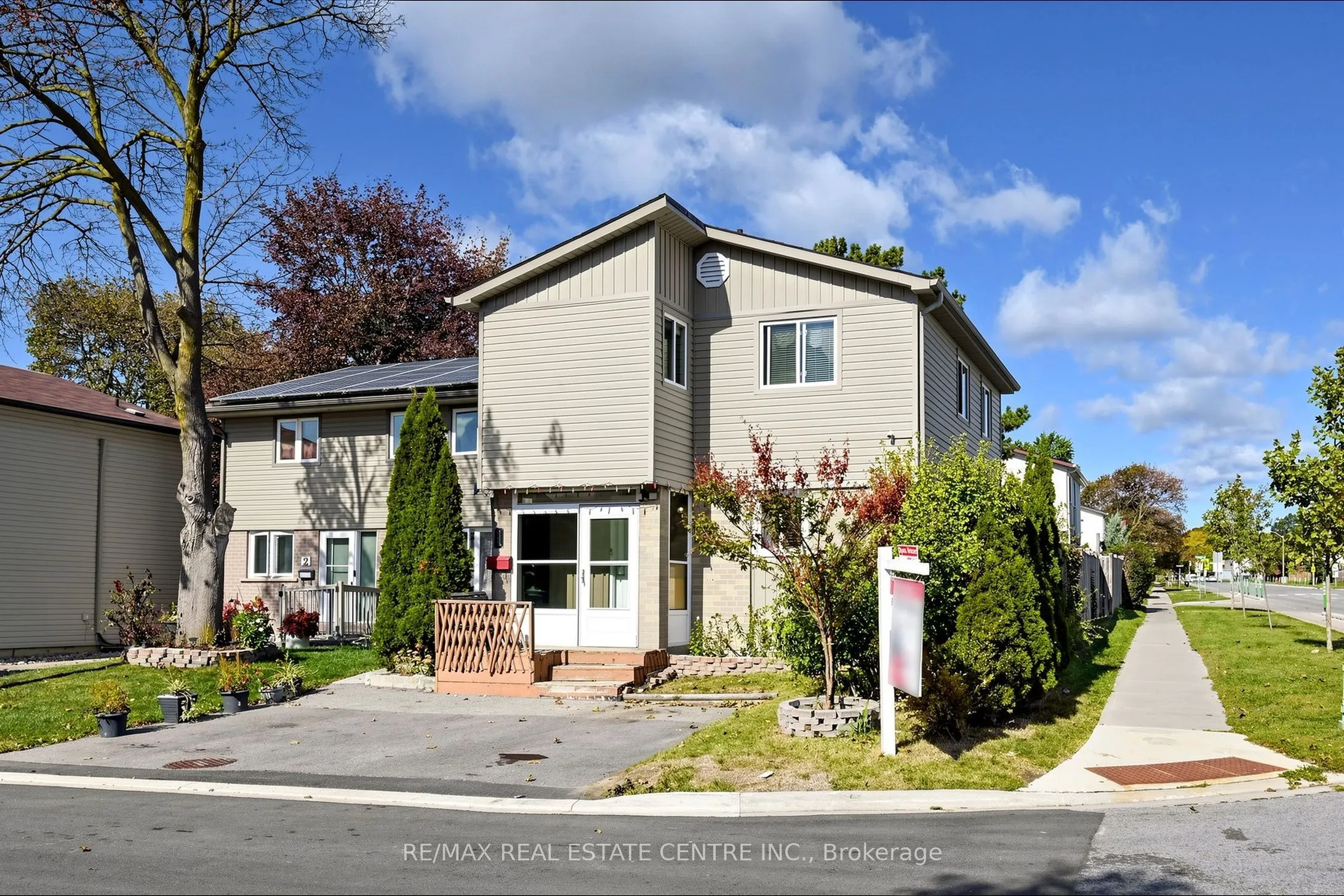 1 Hawkins Court