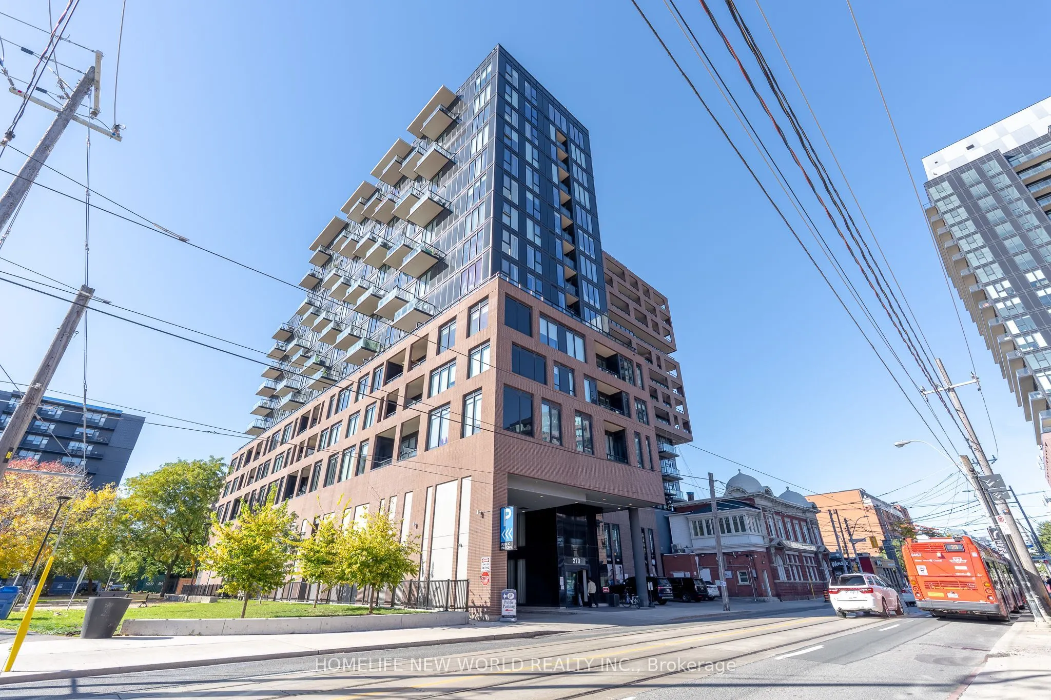 270 Dufferin Street #822