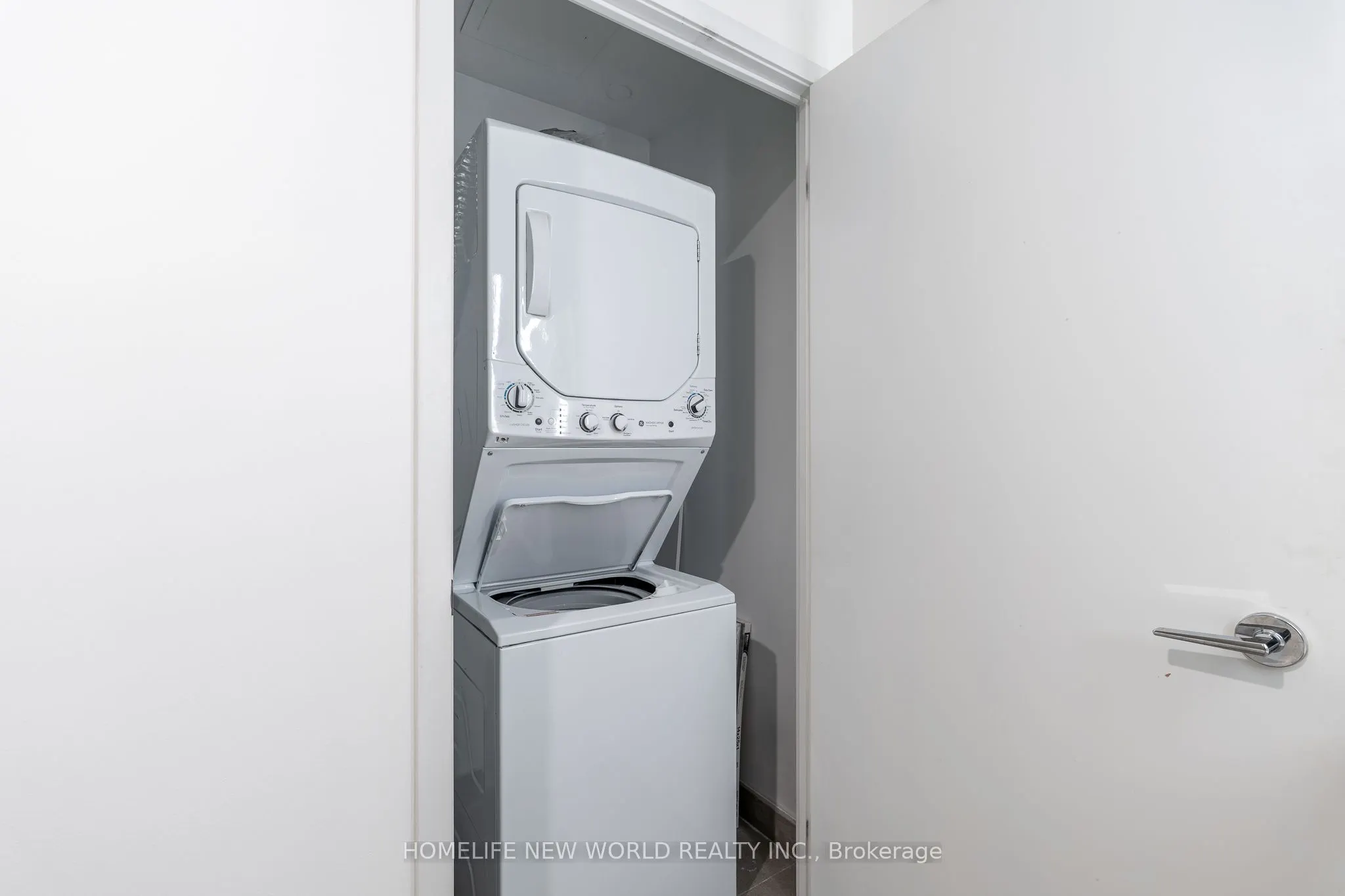 270 Dufferin Street #822
