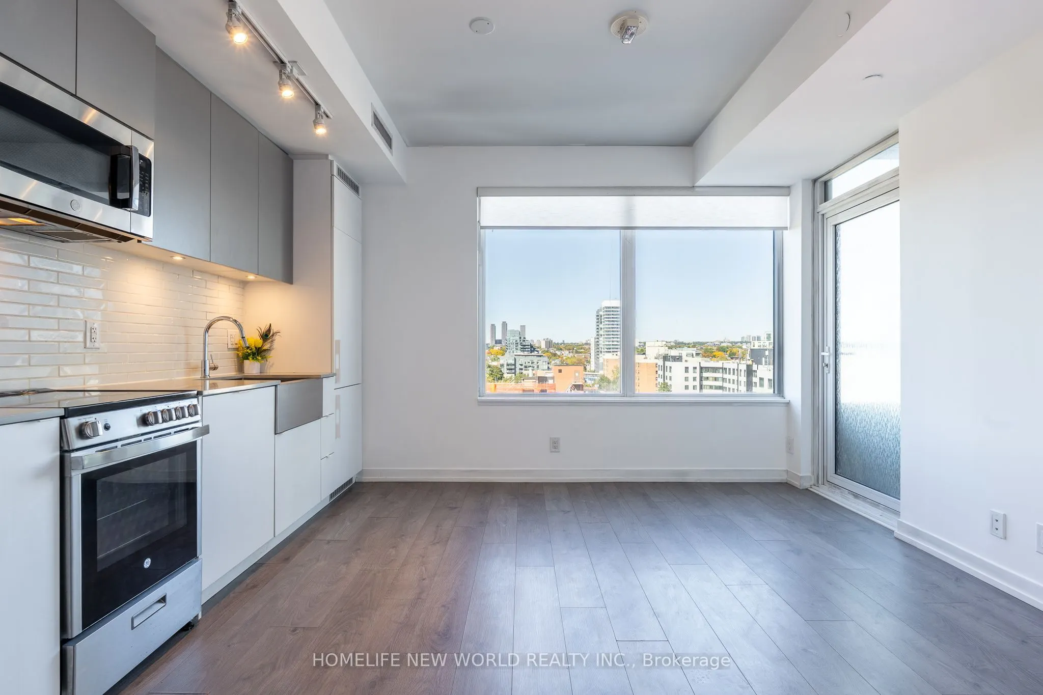 270 Dufferin Street #822