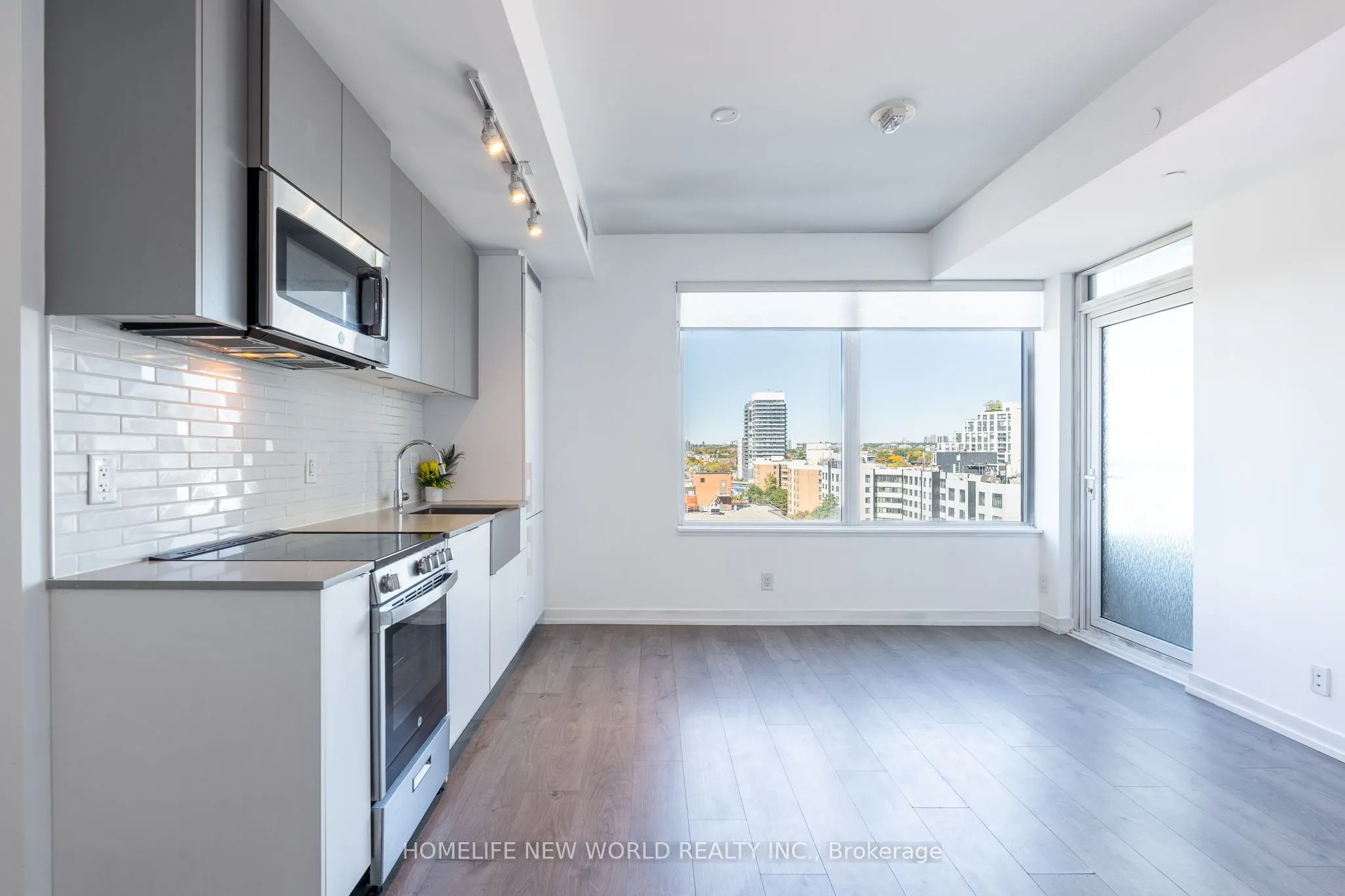 270 Dufferin Street #822
