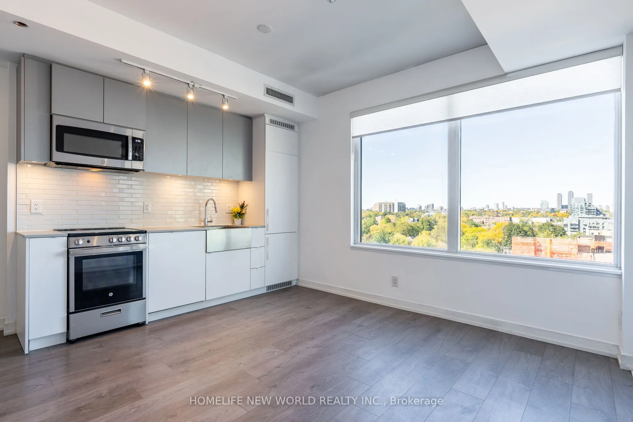 270 Dufferin Street #822