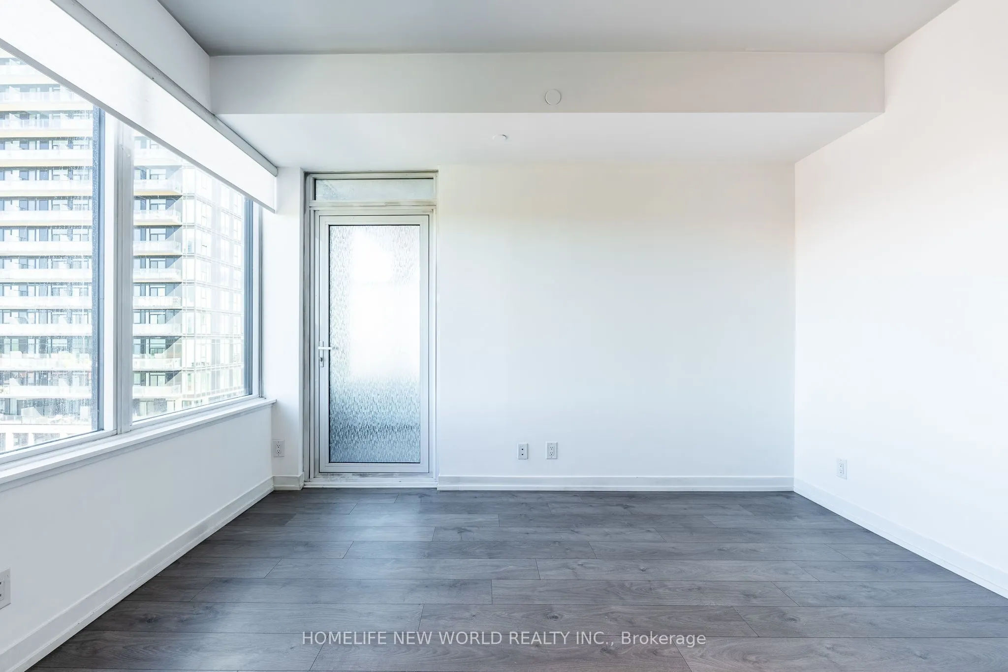 270 Dufferin Street #822