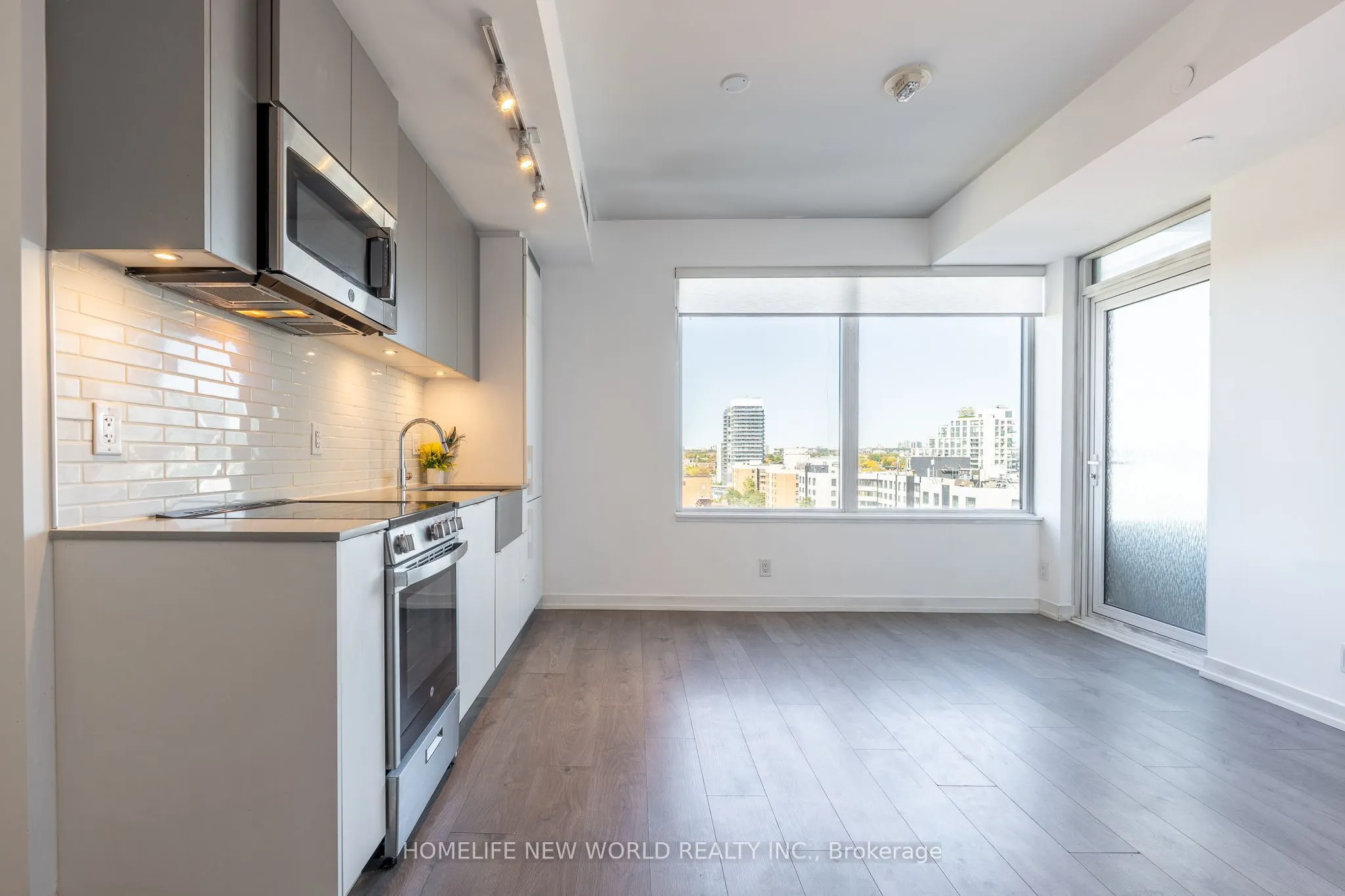 270 Dufferin Street #822
