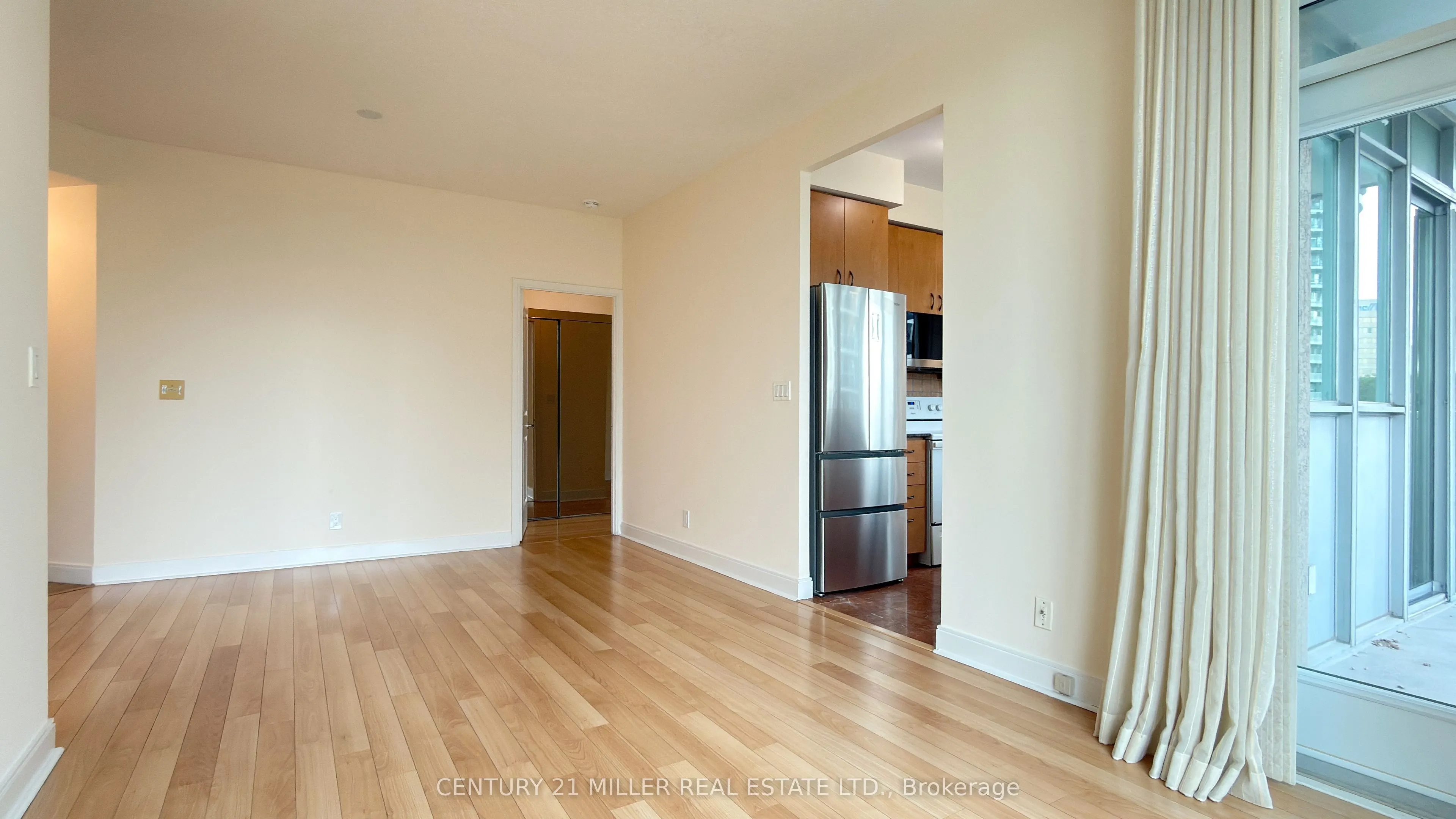 90 Absolute Avenue #509