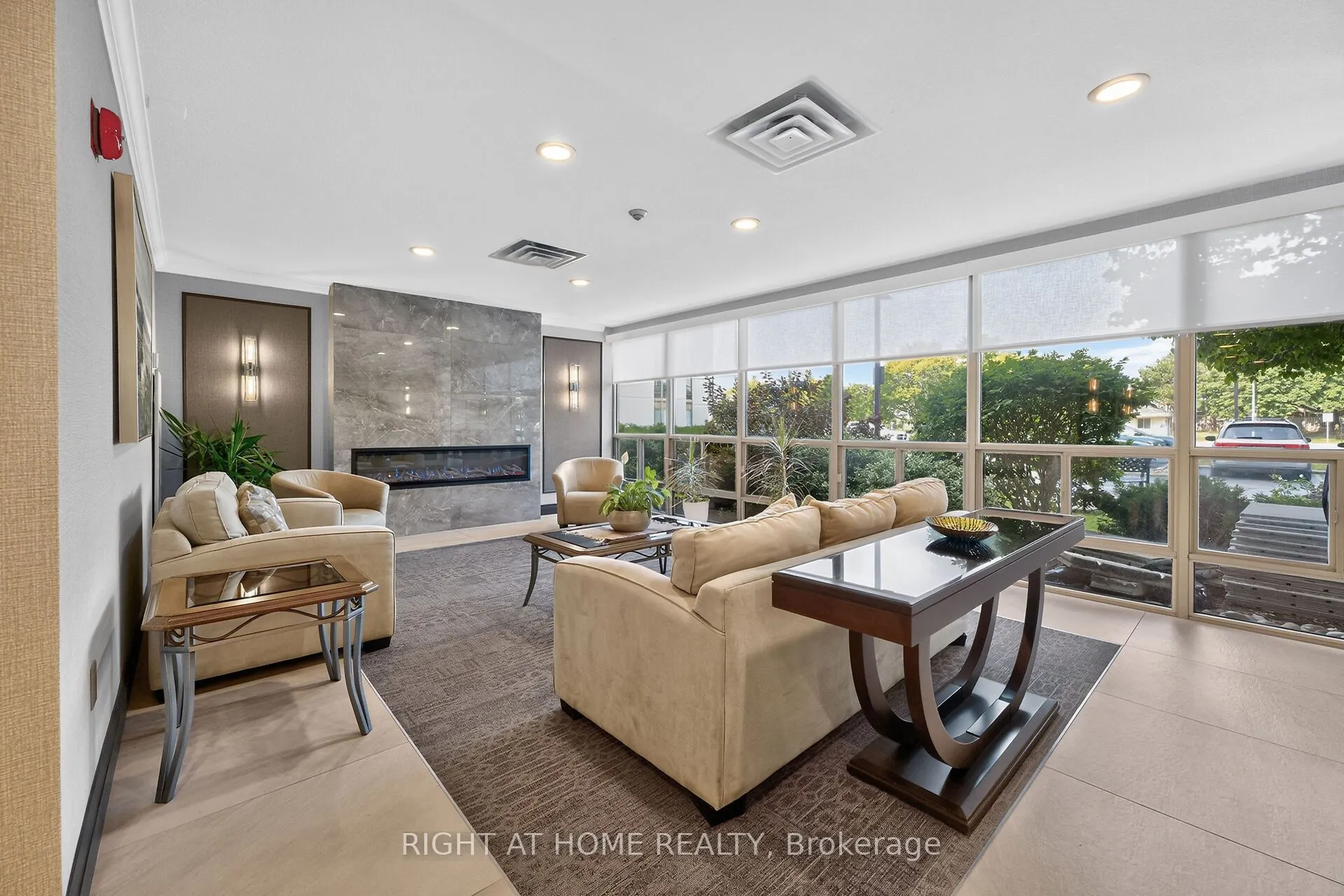 5080 Pinedale Avenue #306