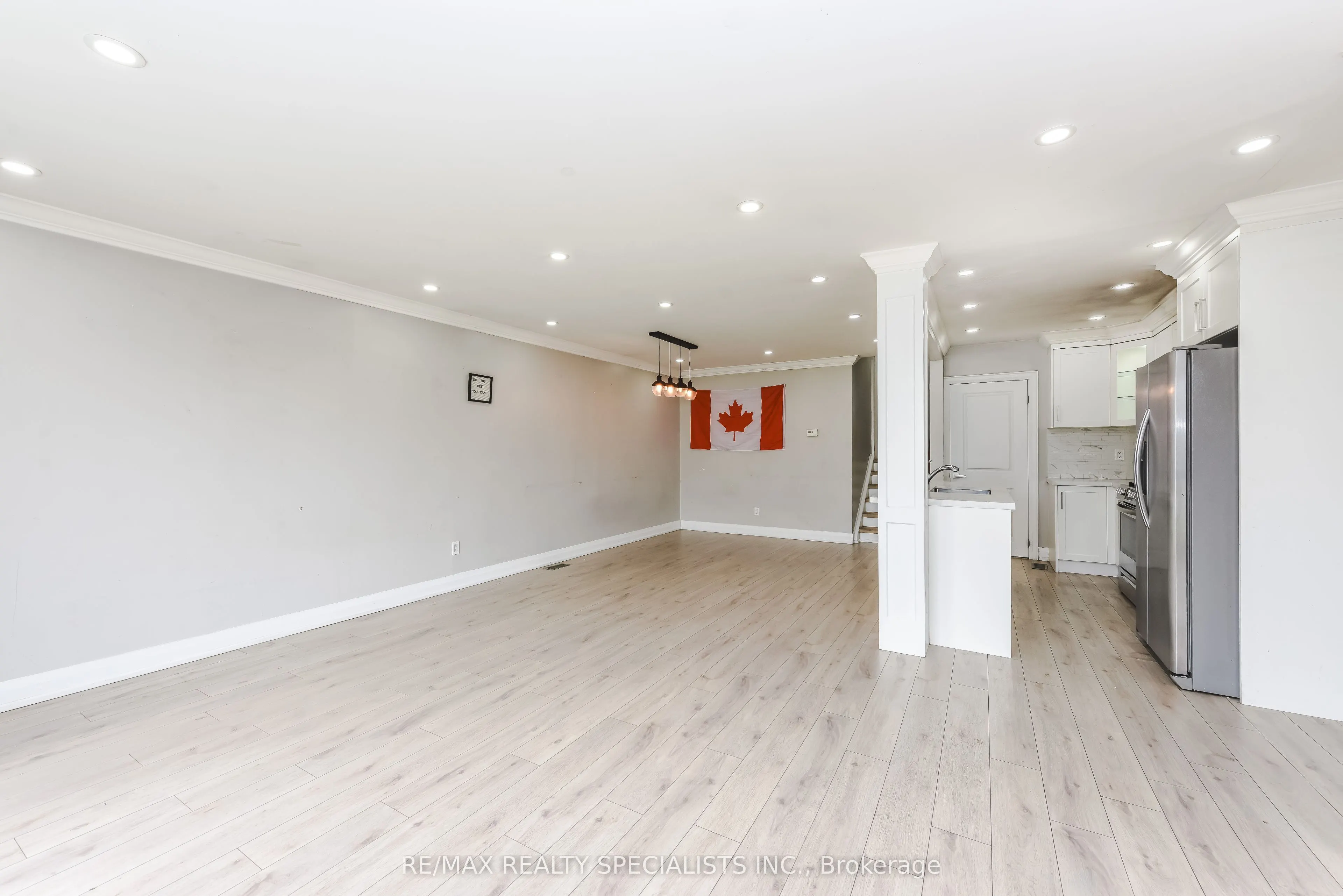137 Avondale Boulevard #Upper Portion